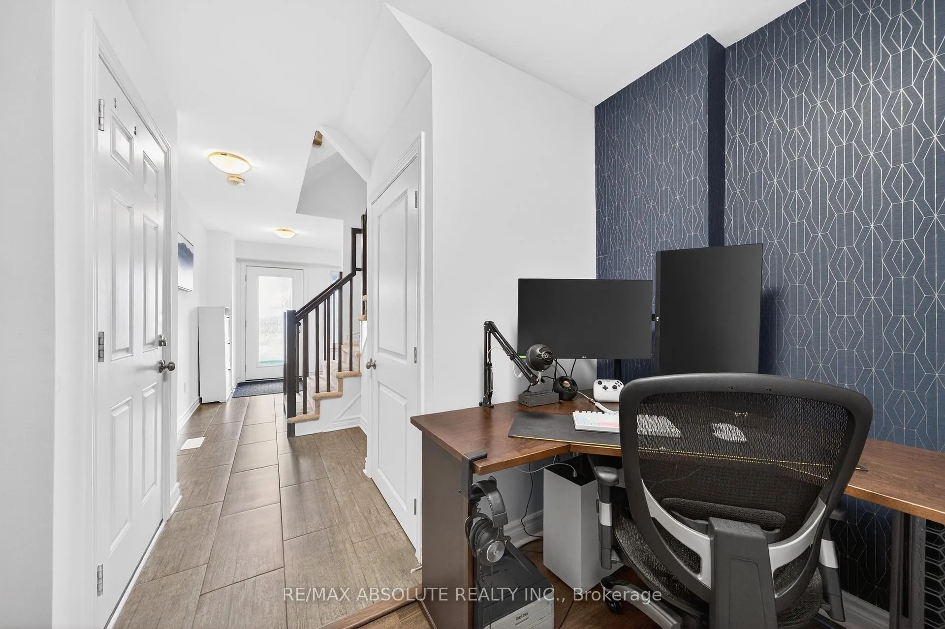 Photo 6 of 32 Verglas Lane, Ottawa, Mer Bleue/Bradley Estates/Anderson Park — HOMEH