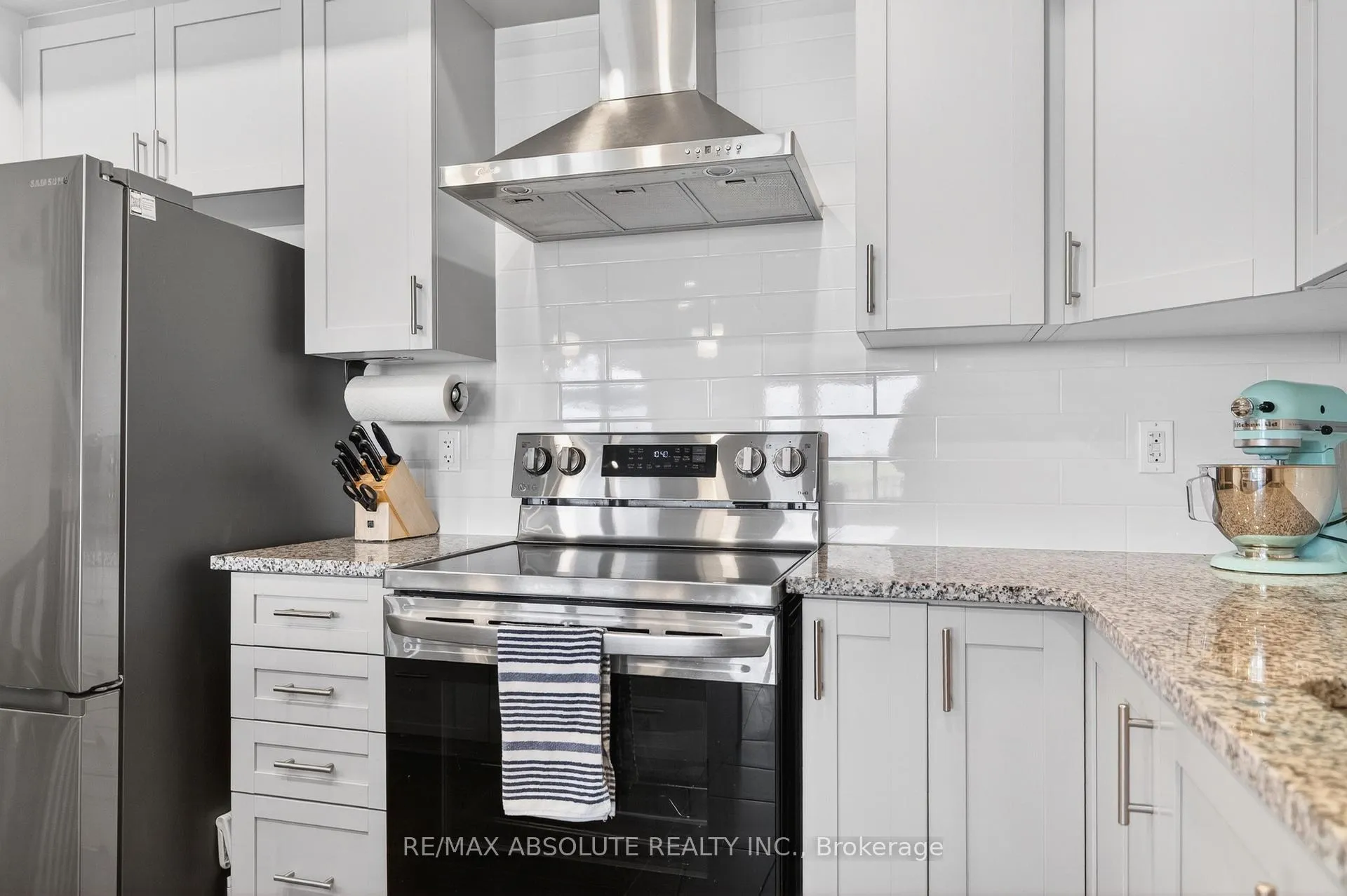 Photo 17 of 32 Verglas Lane, Ottawa, Mer Bleue/Bradley Estates/Anderson Park — HOMEH