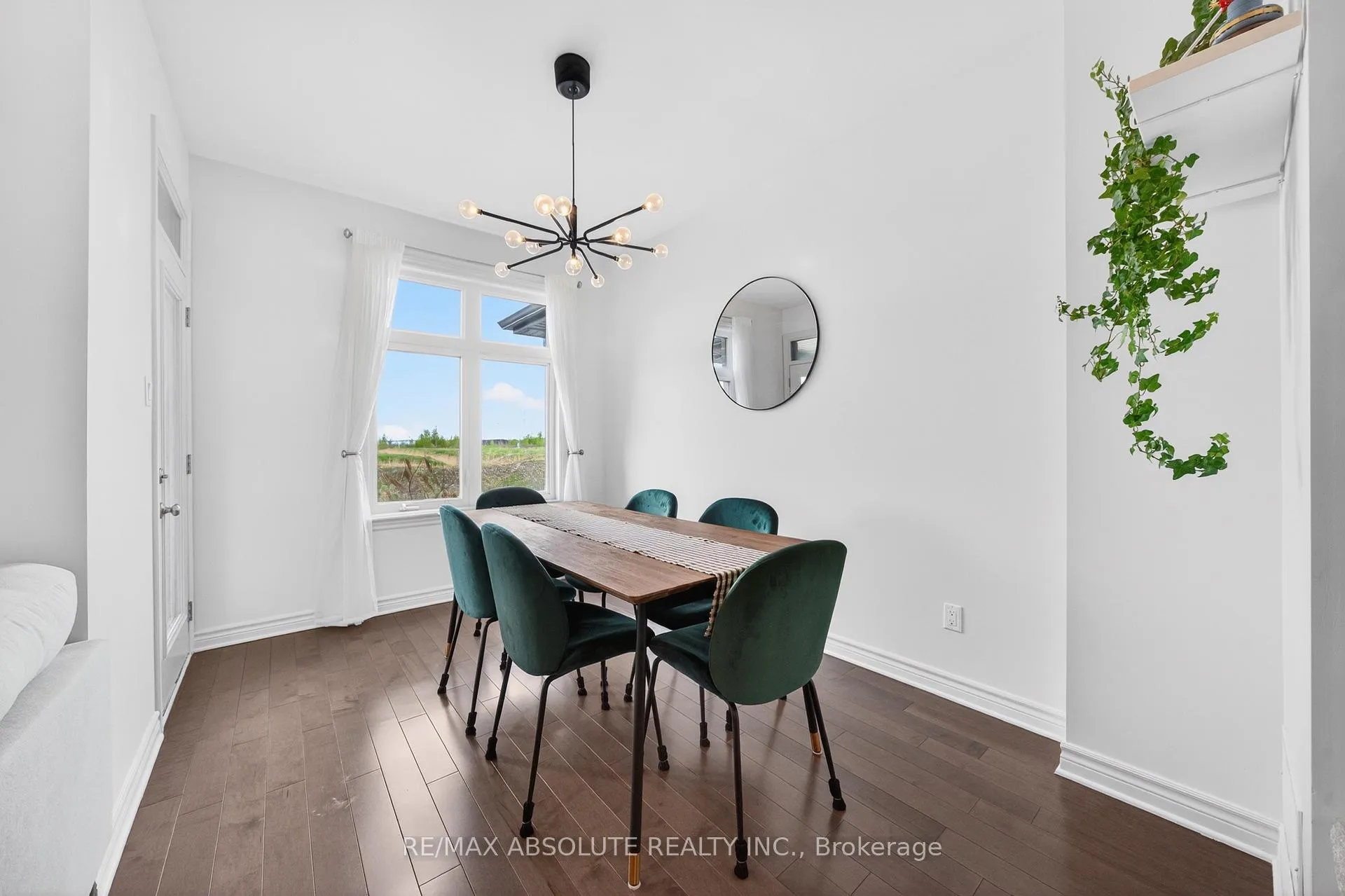 Photo 18 of 32 Verglas Lane, Ottawa, Mer Bleue/Bradley Estates/Anderson Park — HOMEH