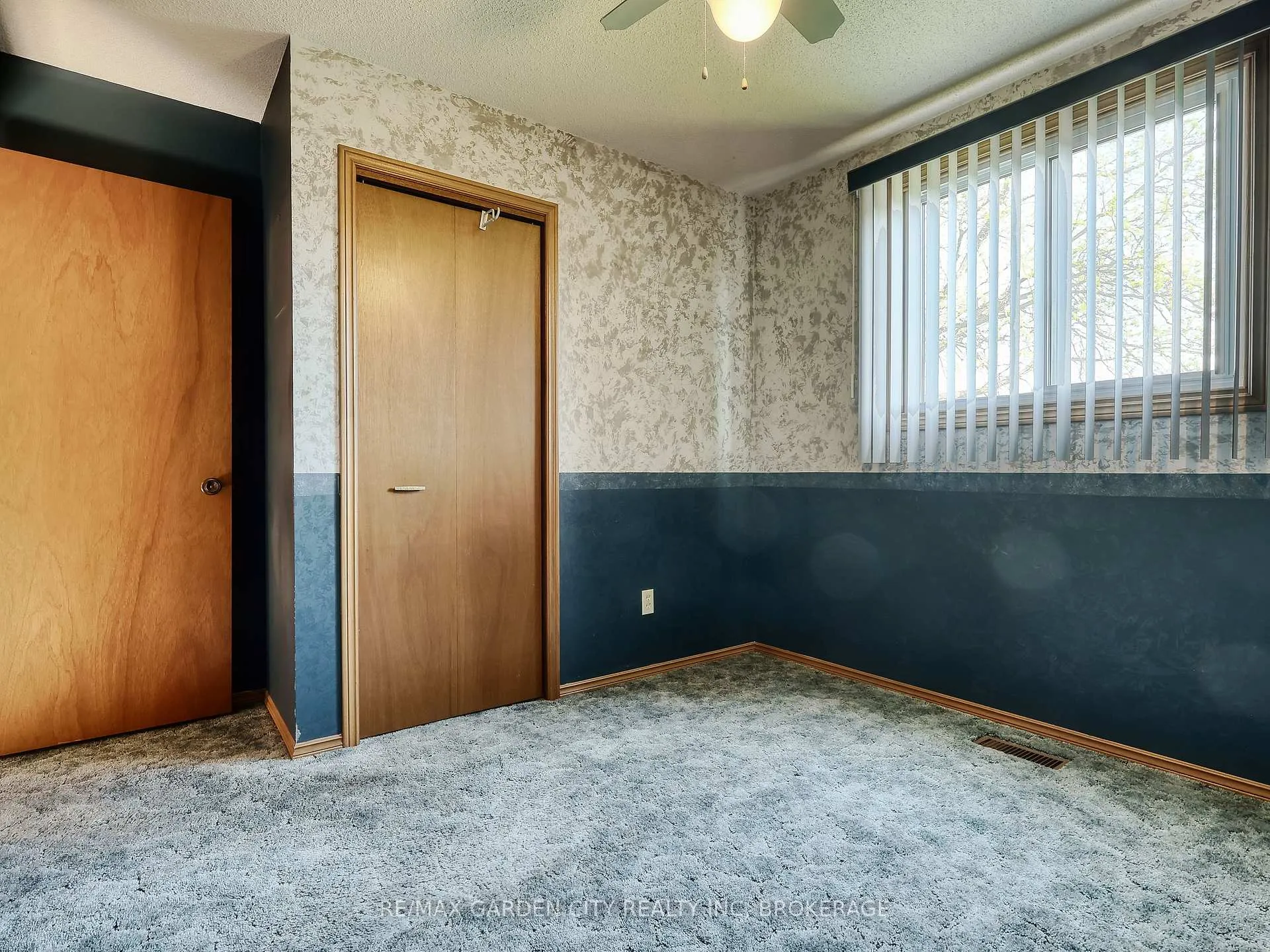 Photo 15 of 7740 Chorozy Street, Niagara Falls, Ascot — HOMEH
