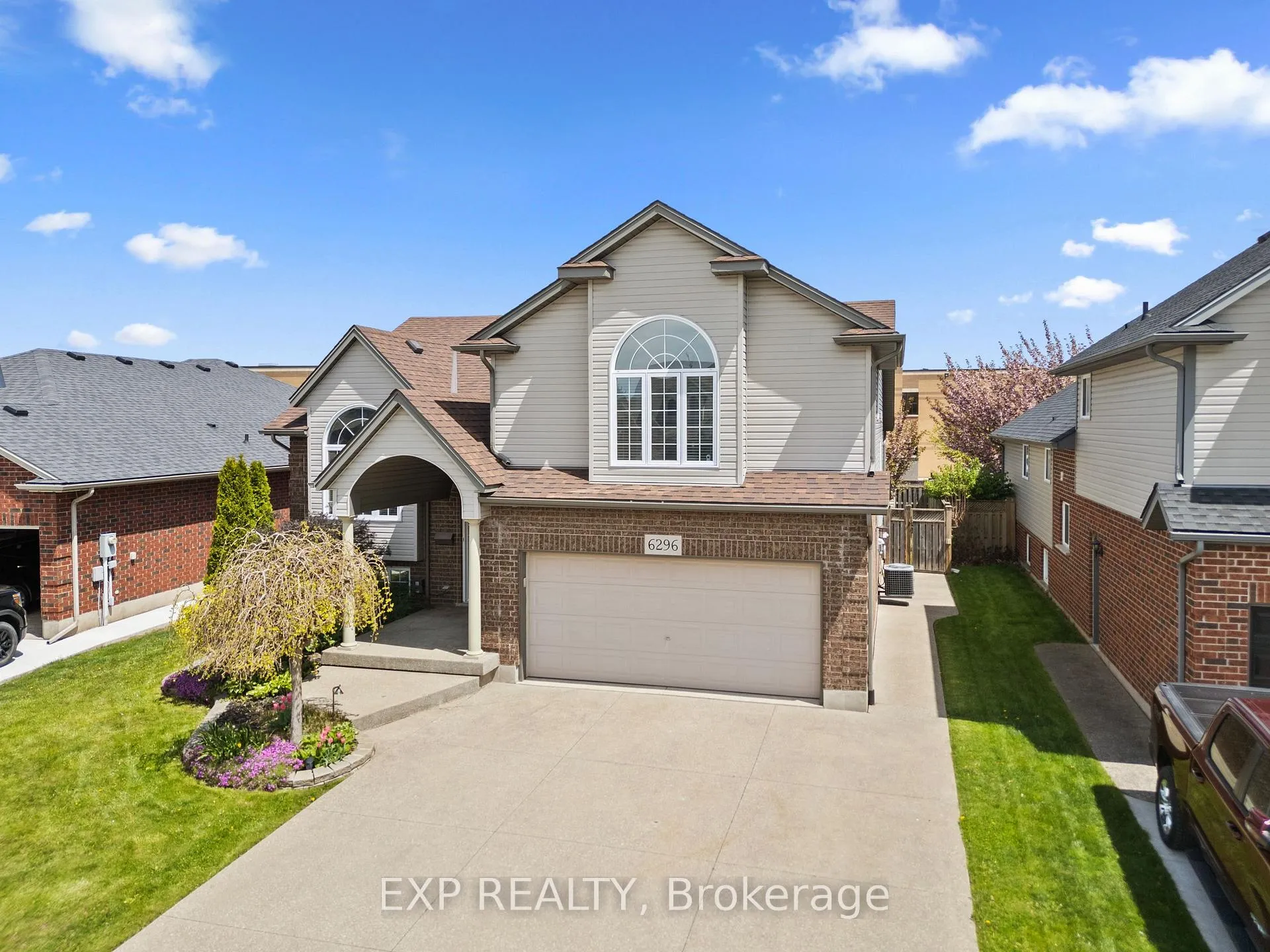 Photo 3 of 6296 Parkside Road, Niagara Falls, Forestview — HOMEH