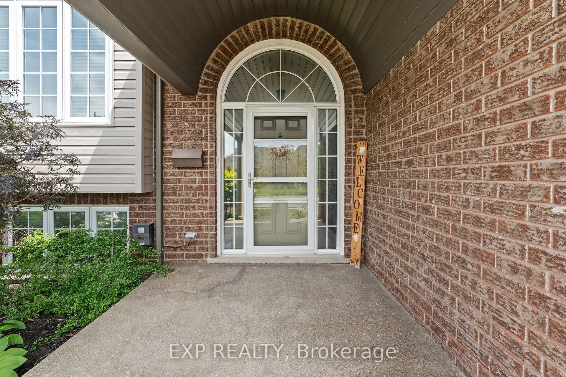 Photo 6 of 6296 Parkside Road, Niagara Falls, Forestview — HOMEH