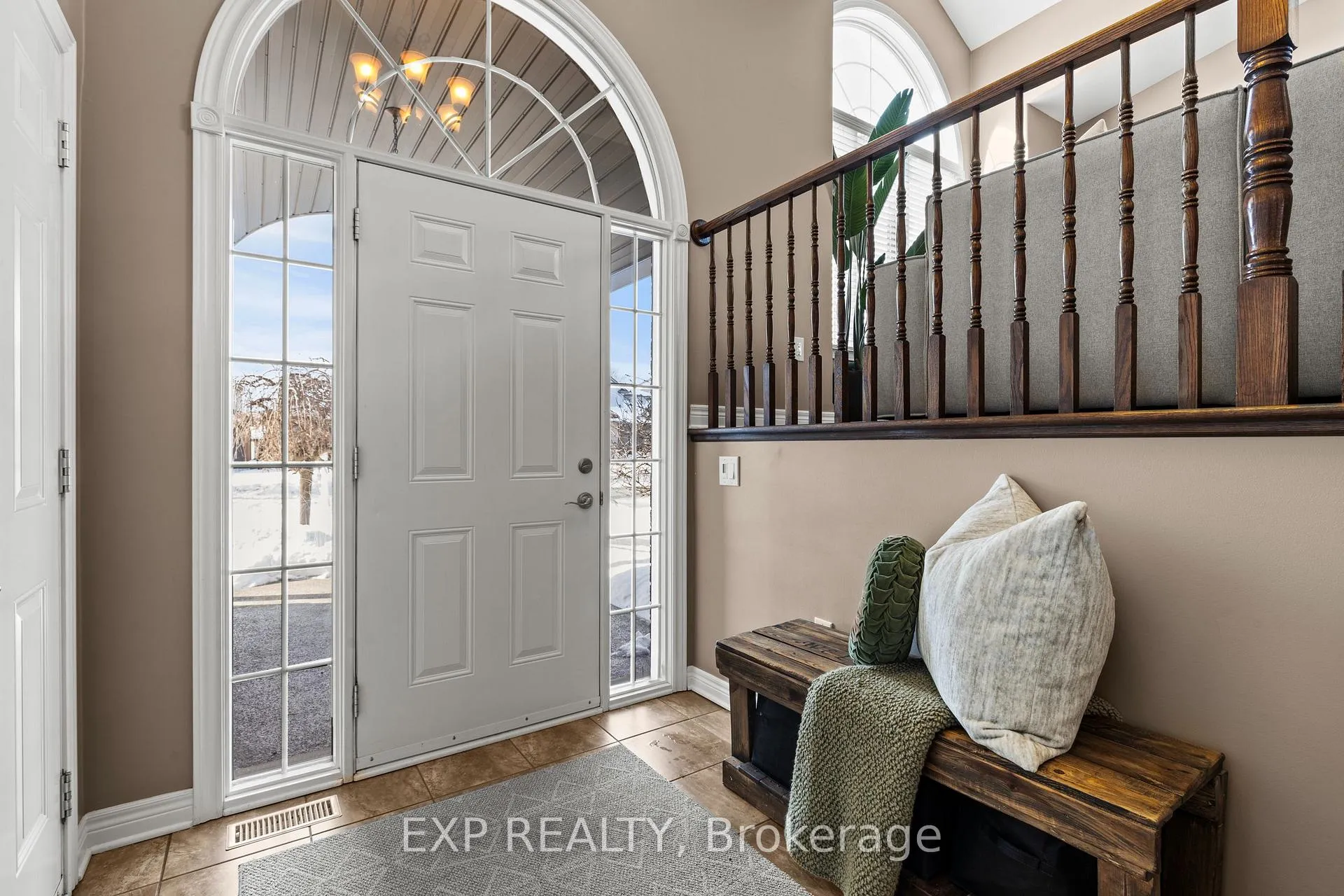 Photo 7 of 6296 Parkside Road, Niagara Falls, Forestview — HOMEH