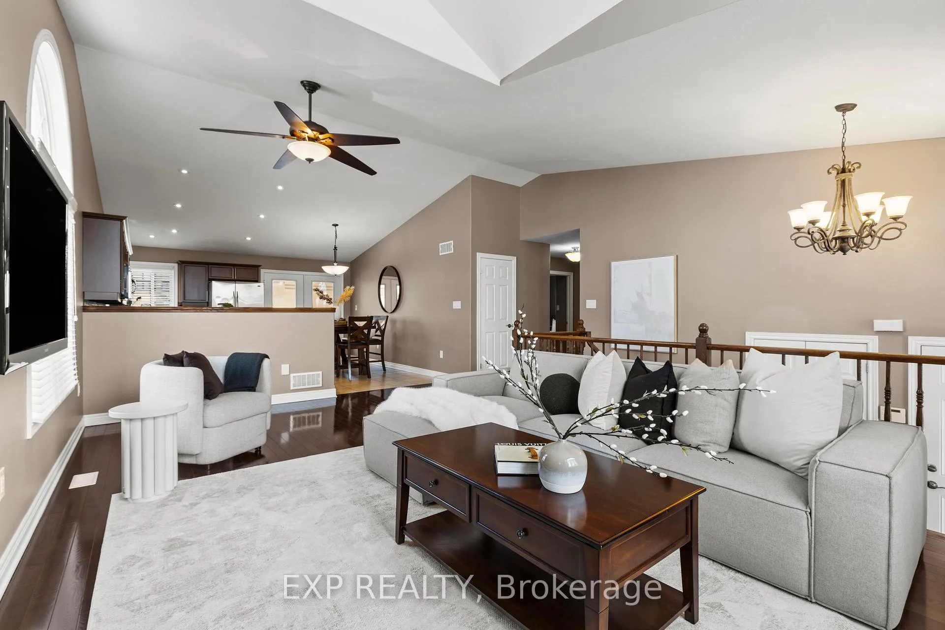 Photo 12 of 6296 Parkside Road, Niagara Falls, Forestview — HOMEH