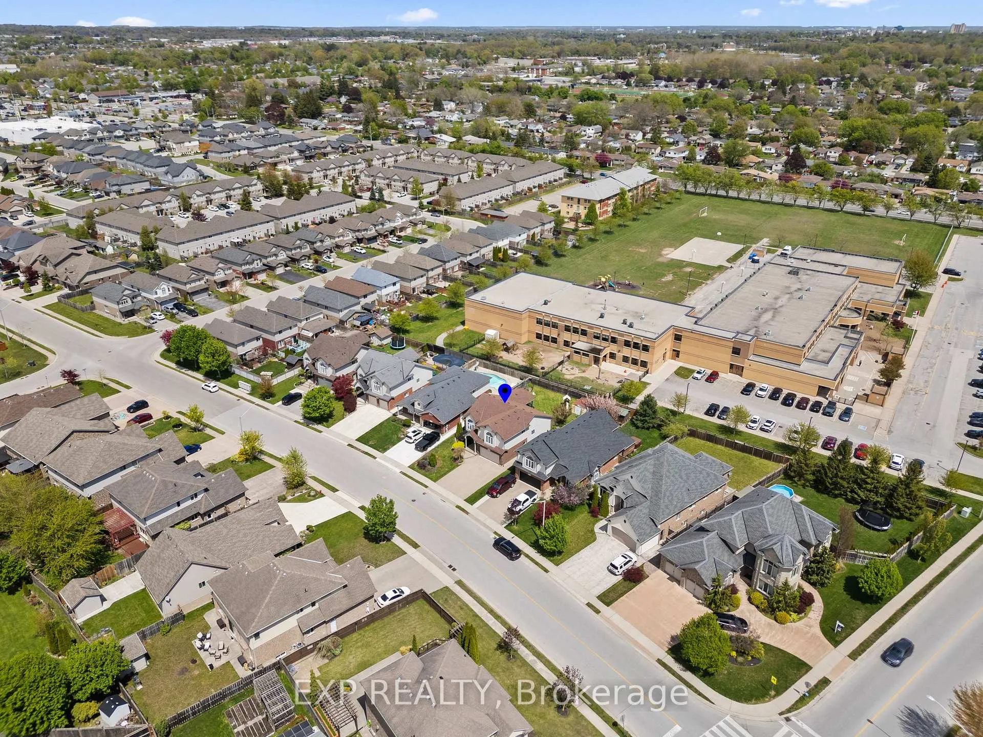 Photo 39 of 6296 Parkside Road, Niagara Falls, Forestview — HOMEH