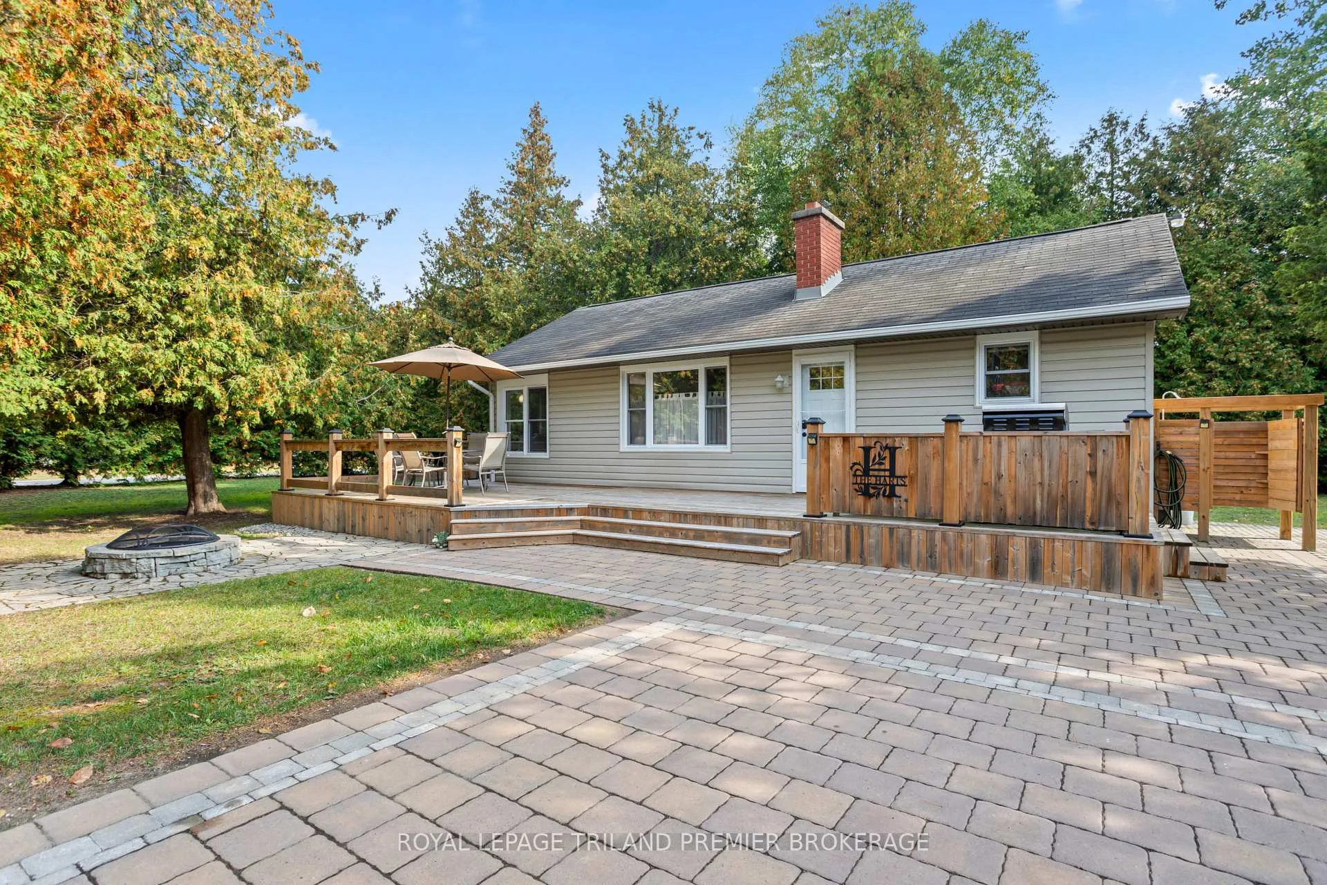 Front of 9632 Beachway Drive