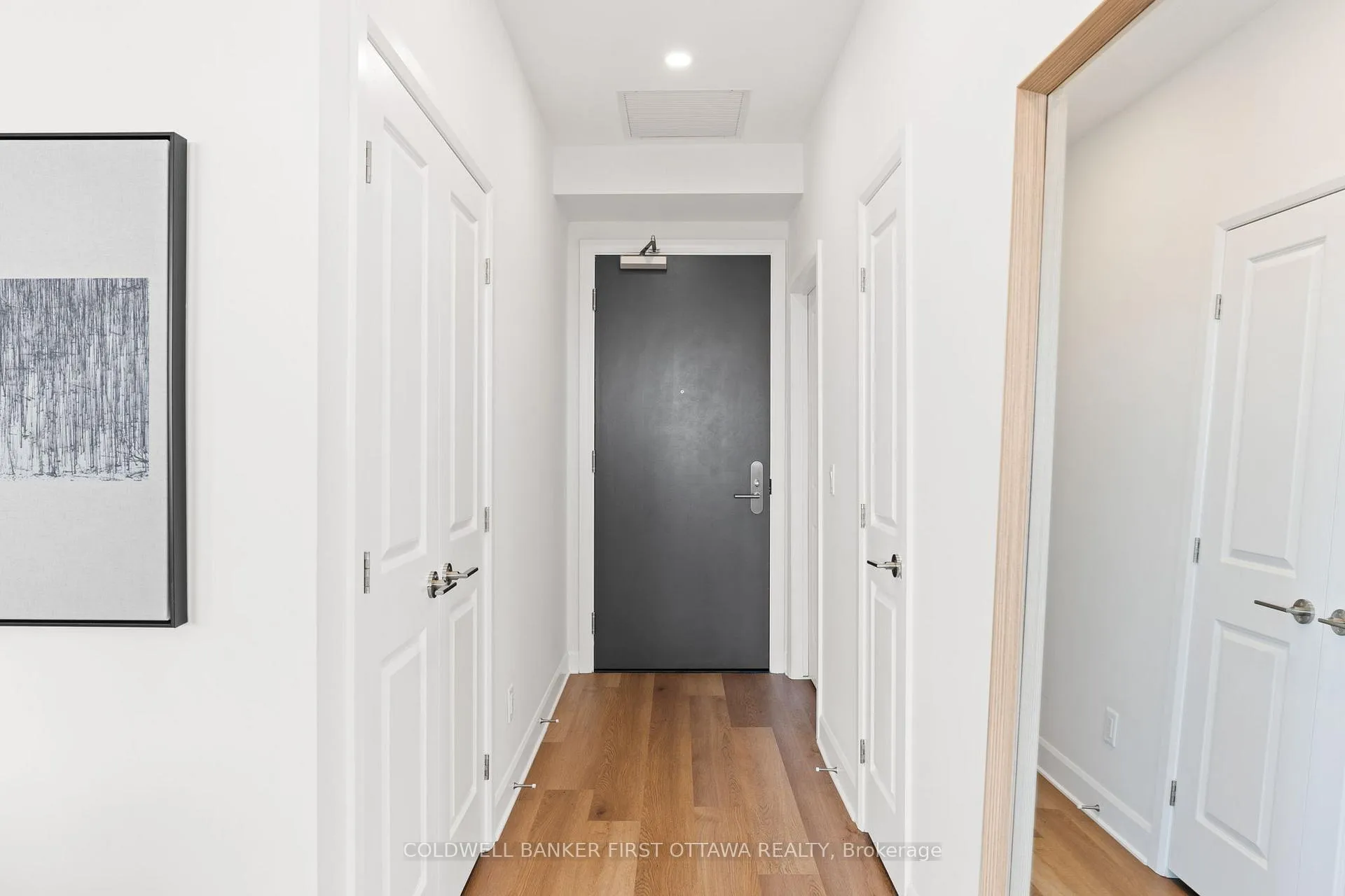 Photo 2 of Unit 103, 3000 Tawadina Road, Ottawa, Cardinal Glen — HOMEH