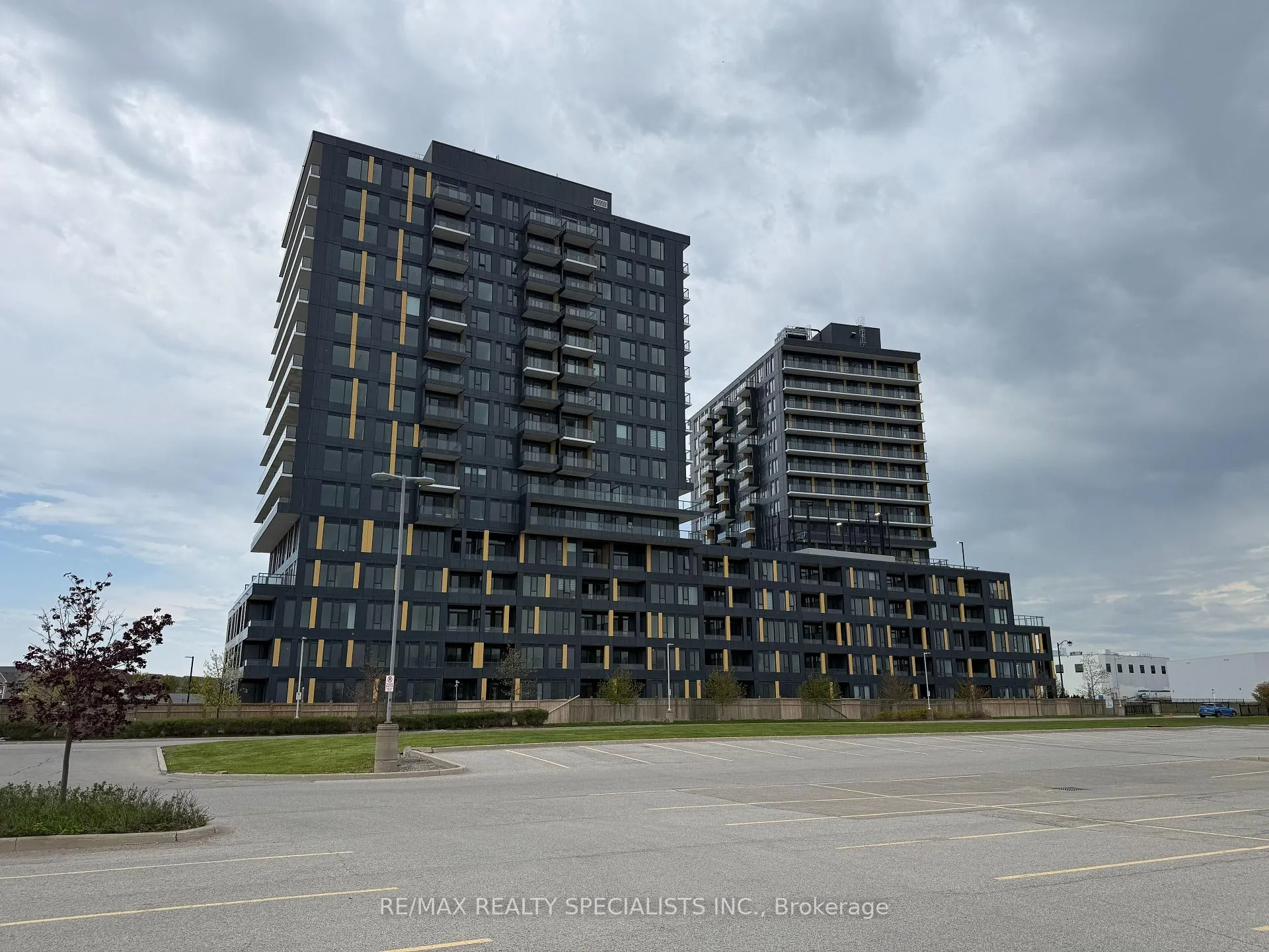 Photo 1 of Unit C1110, 4878 Powers Common, Burlington, Alton — HOMEH