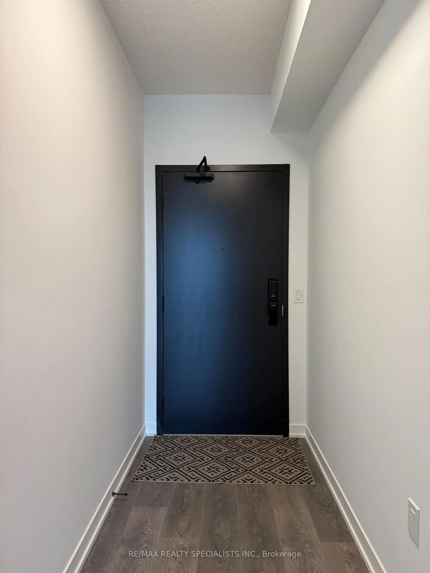Photo 3 of Unit C1110, 4878 Powers Common, Burlington, Alton — HOMEH