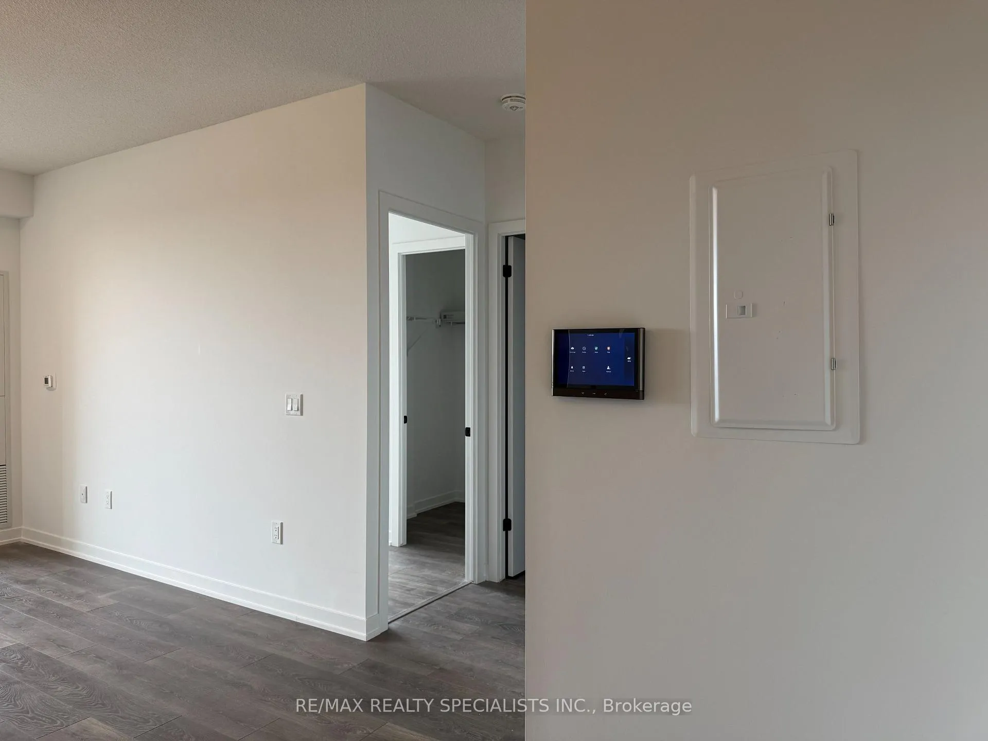 Photo 4 of Unit C1110, 4878 Powers Common, Burlington, Alton — HOMEH
