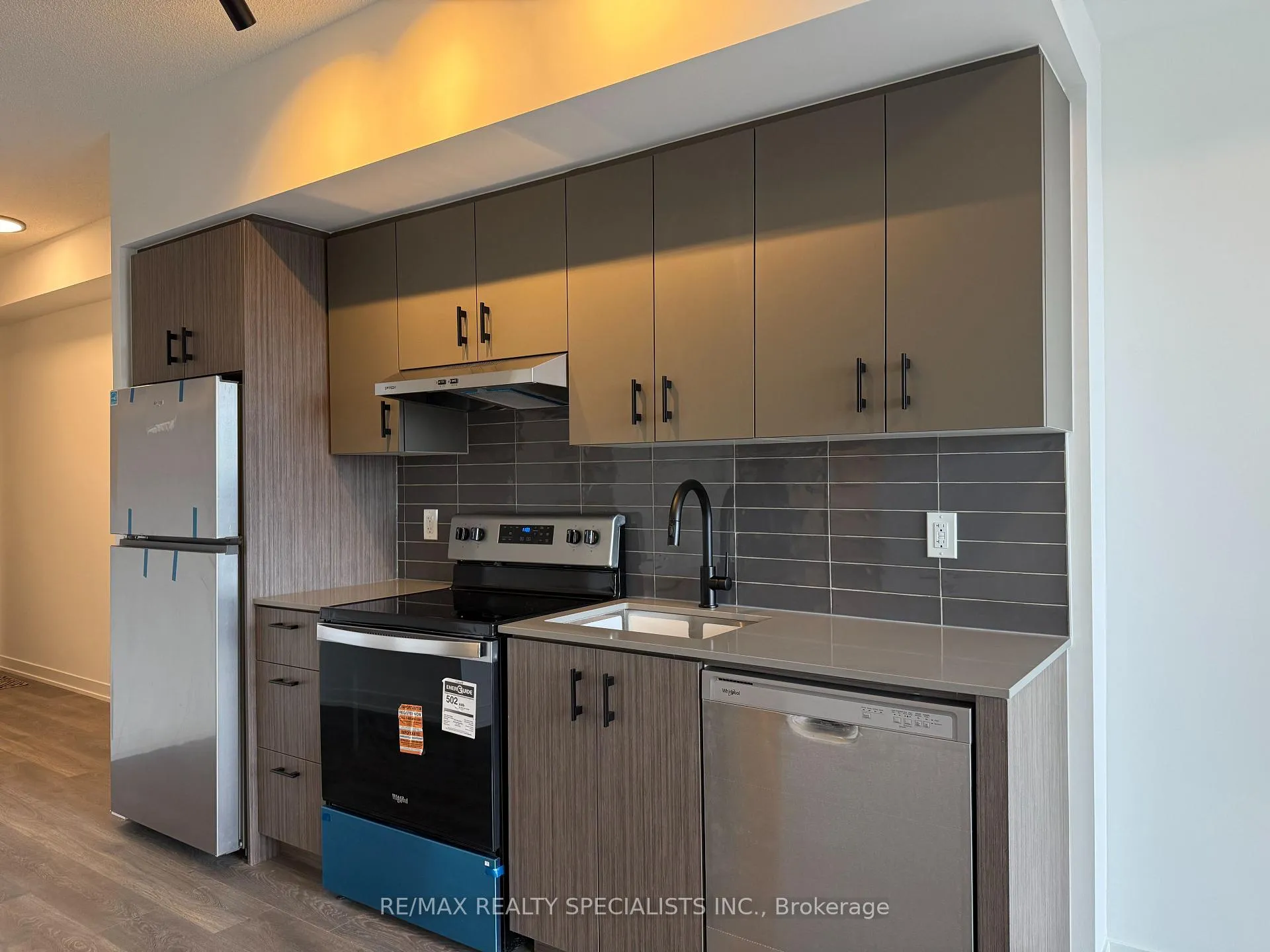 Photo 8 of Unit C1110, 4878 Powers Common, Burlington, Alton — HOMEH