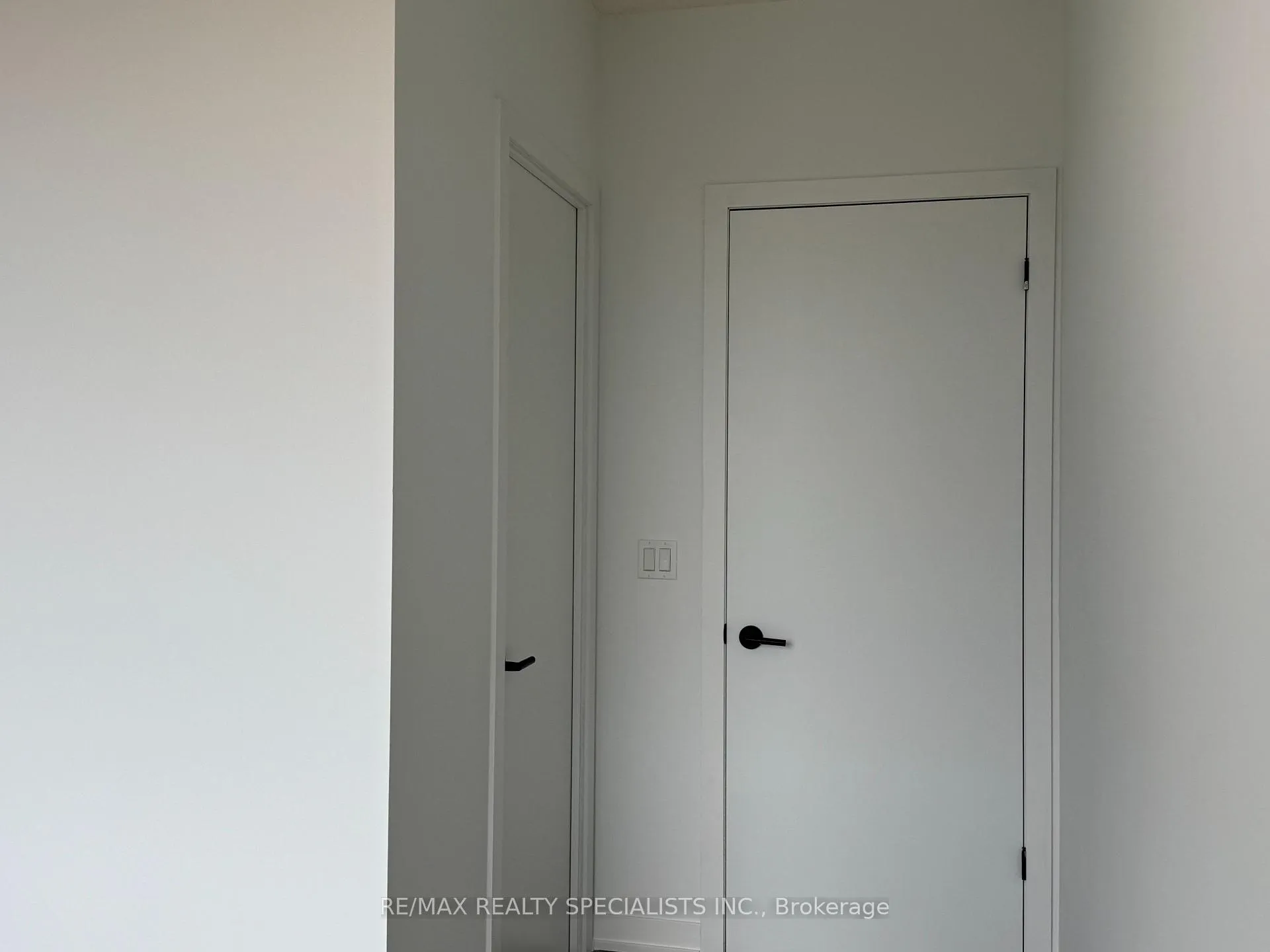 Photo 11 of Unit C1110, 4878 Powers Common, Burlington, Alton — HOMEH
