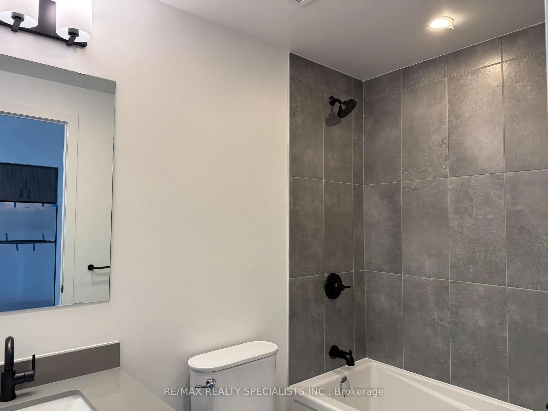 Photo 15 of Unit C1110, 4878 Powers Common, Burlington, Alton — HOMEH