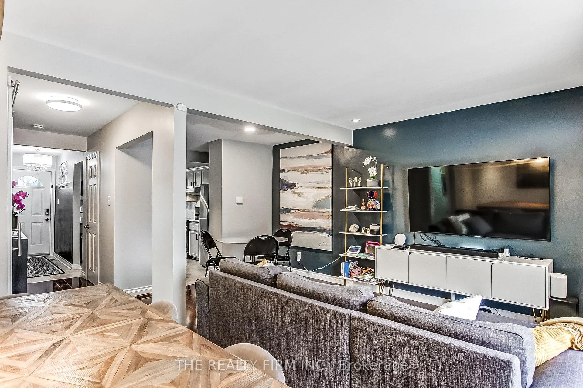 Photo 4 of Unit 48, 775 Osgoode Drive, London, South Y — HOMEH