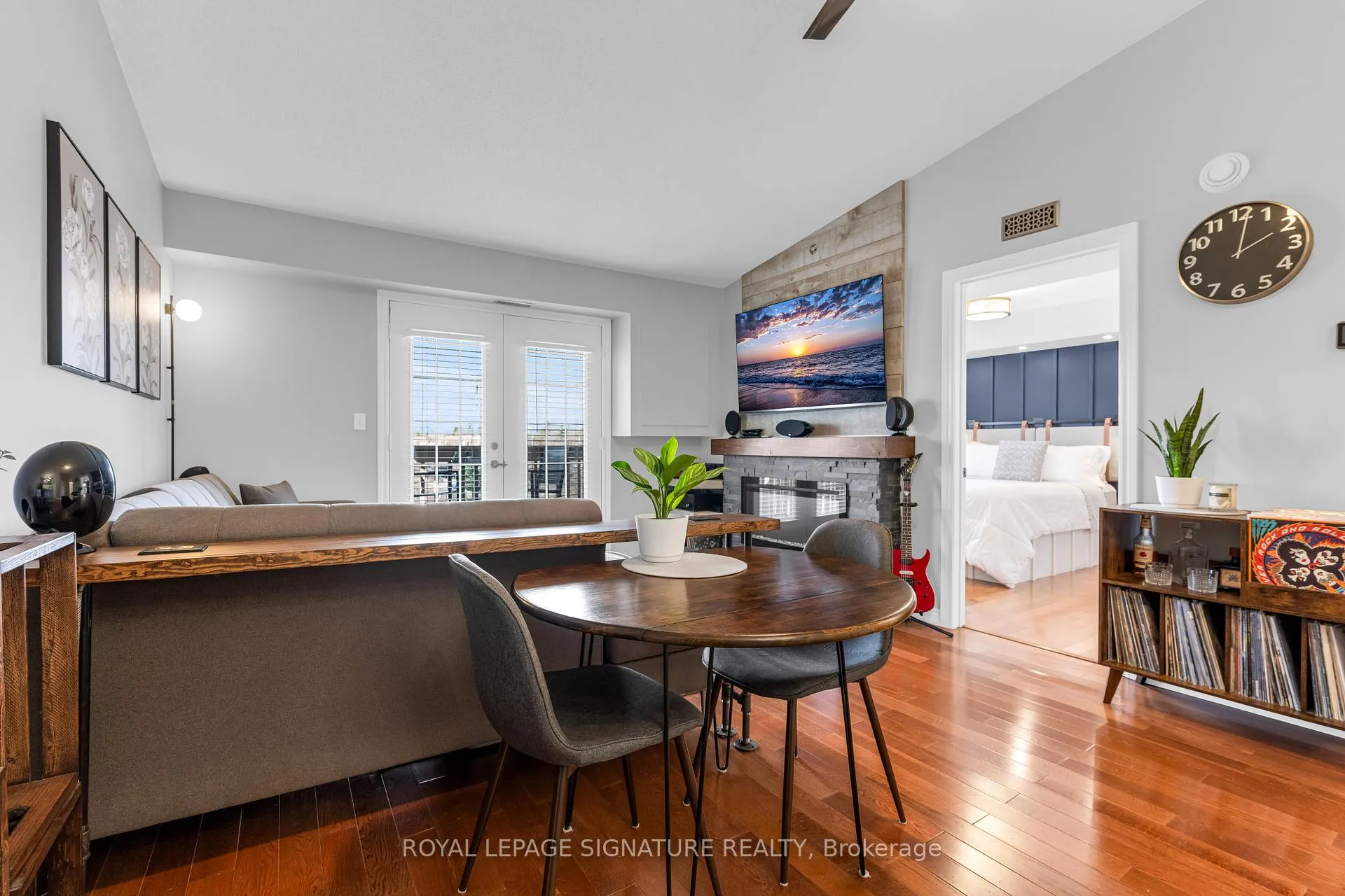 Photo 1 of Unit 410, 4005 Kilmer Drive, Burlington, Tansley — HOMEH