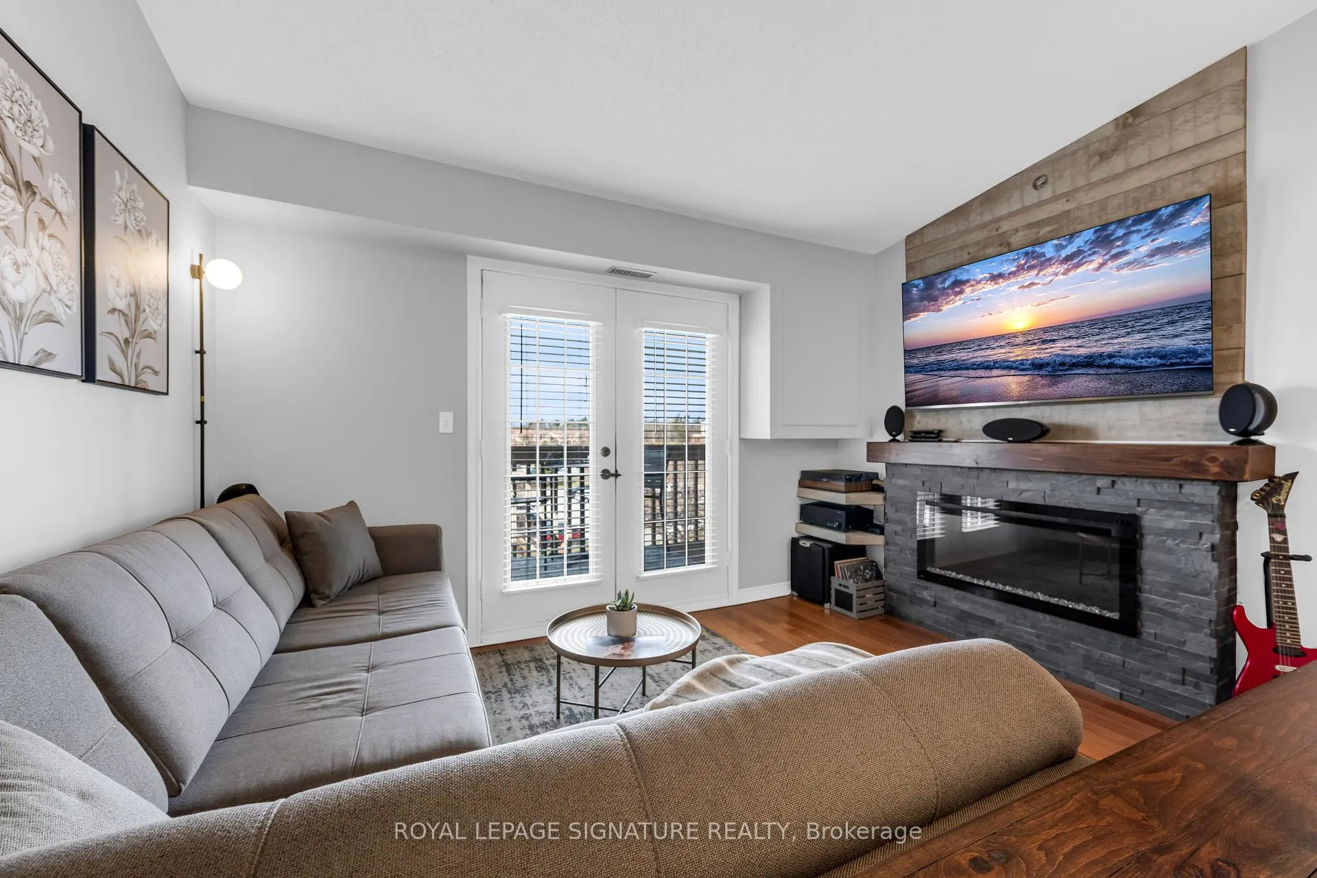 Photo 4 of Unit 410, 4005 Kilmer Drive, Burlington, Tansley — HOMEH