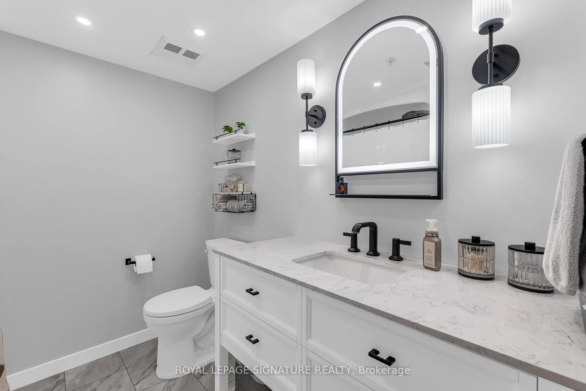 Photo 17 of Unit 410, 4005 Kilmer Drive, Burlington, Tansley — HOMEH