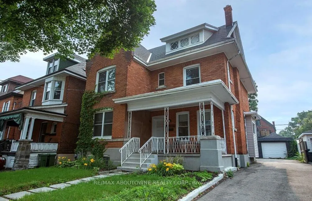 Photo 1 of 49 Fairleigh Avenue S, Hamilton, Gibson — HOMEH