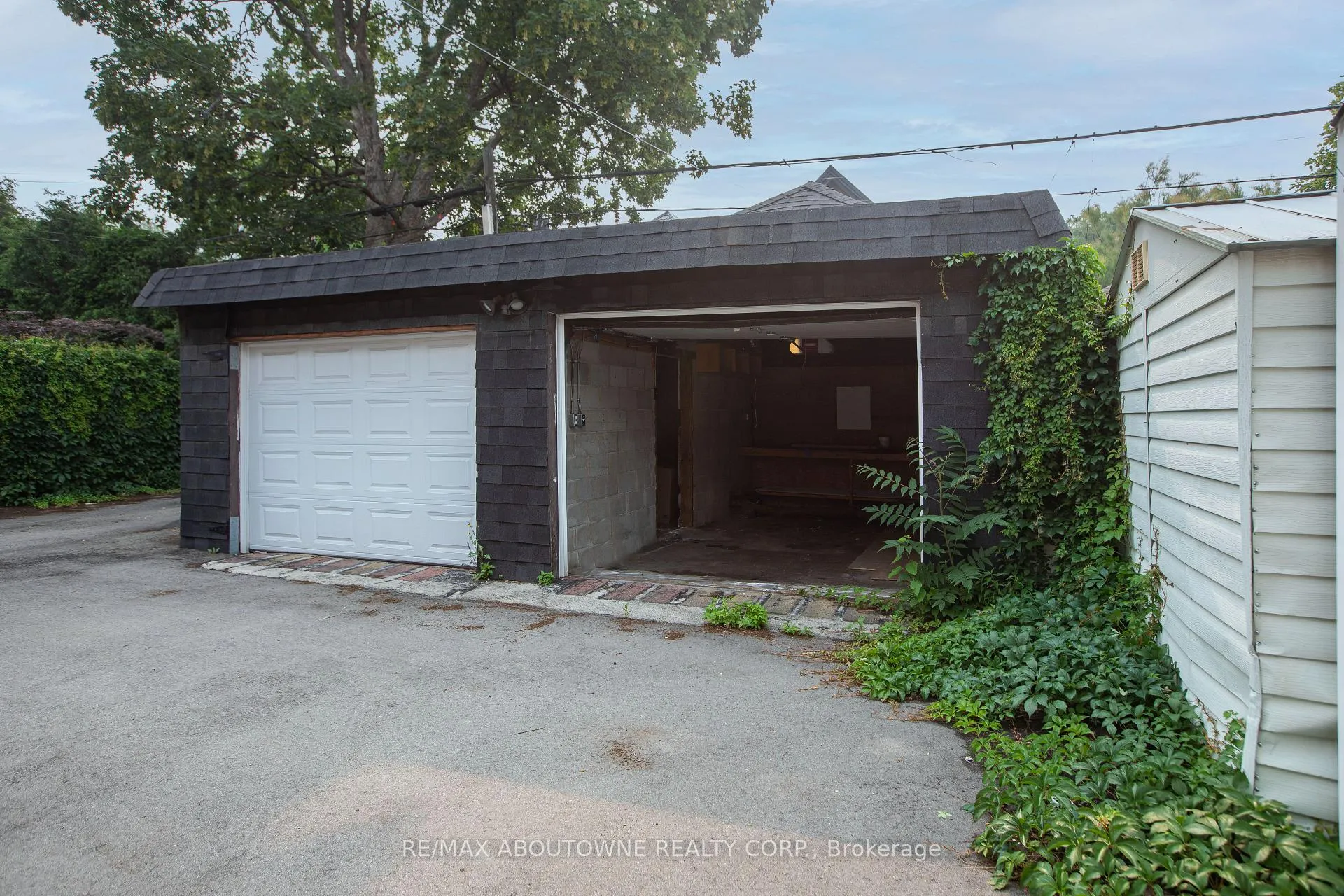 Photo 20 of 49 Fairleigh Avenue S, Hamilton, Gibson — HOMEH