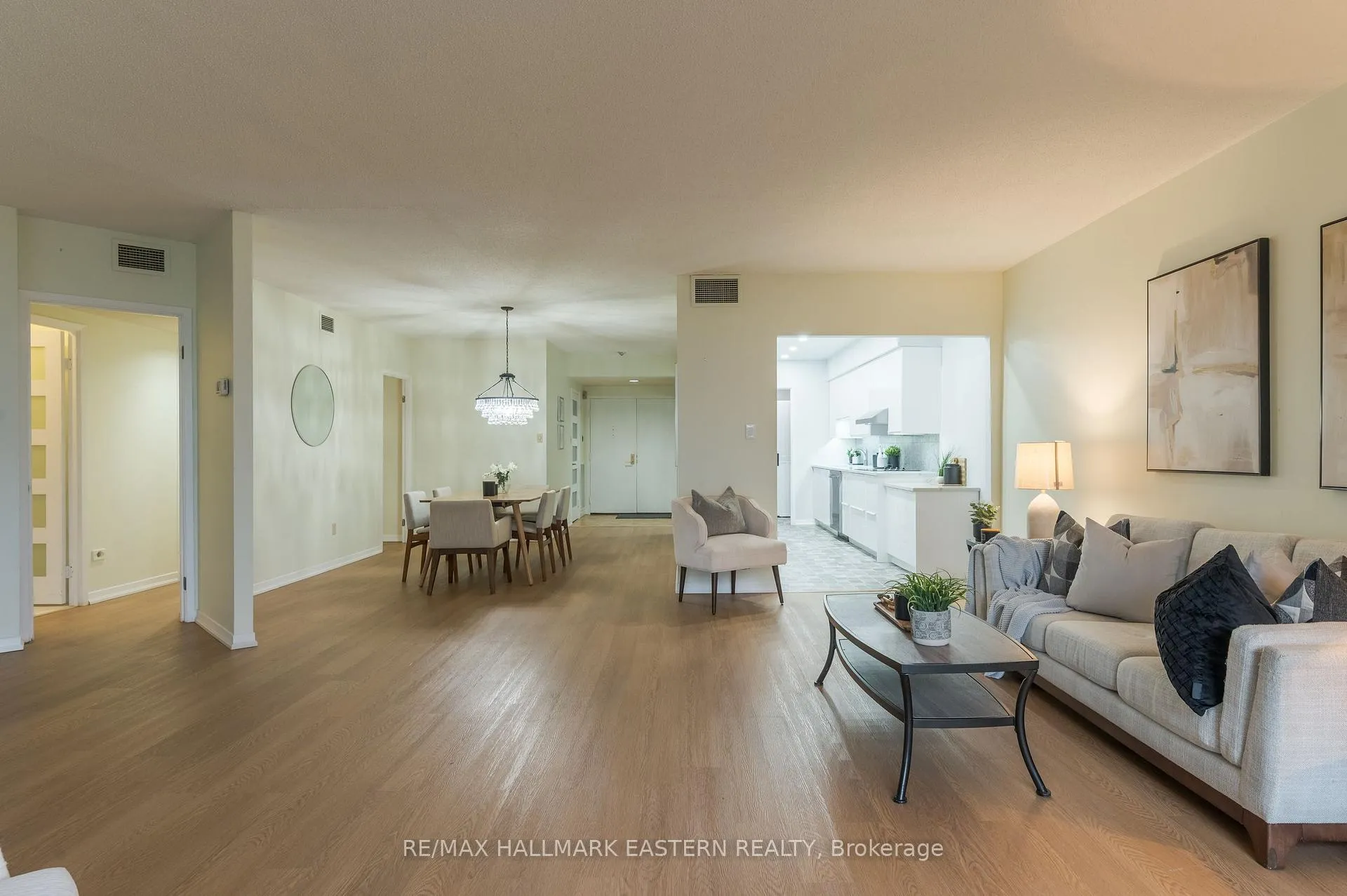 Photo 18 of Unit 204, 1818 Cherryhill Road, Peterborough, Monaghan Ward 2 — HOMEH