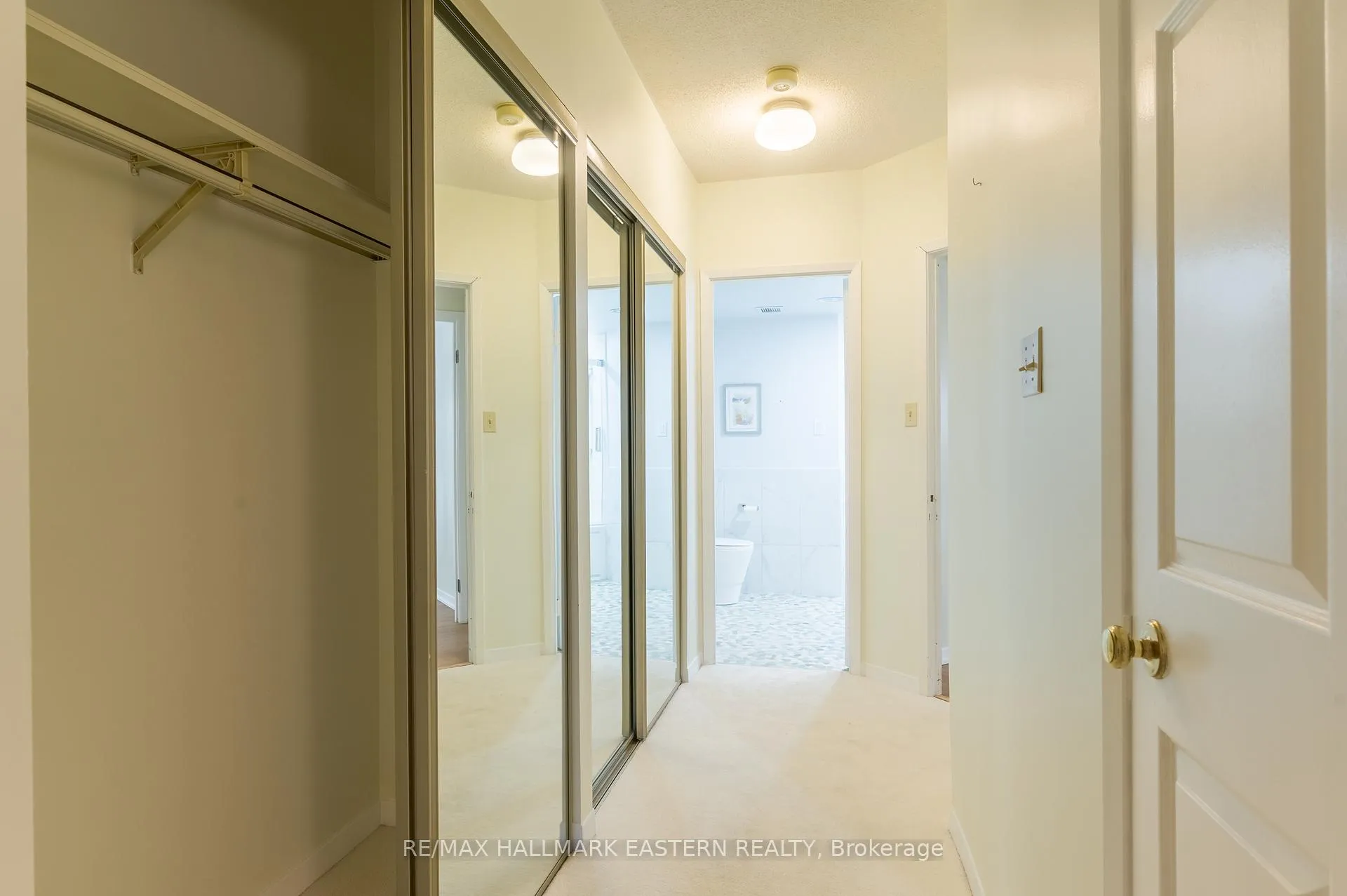 Photo 29 of Unit 204, 1818 Cherryhill Road, Peterborough, Monaghan Ward 2 — HOMEH