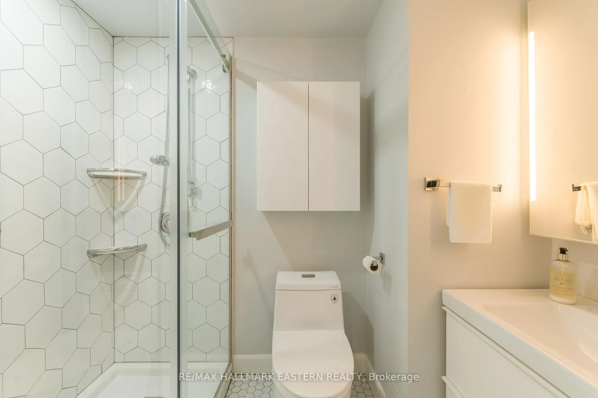Photo 31 of Unit 204, 1818 Cherryhill Road, Peterborough, Monaghan Ward 2 — HOMEH
