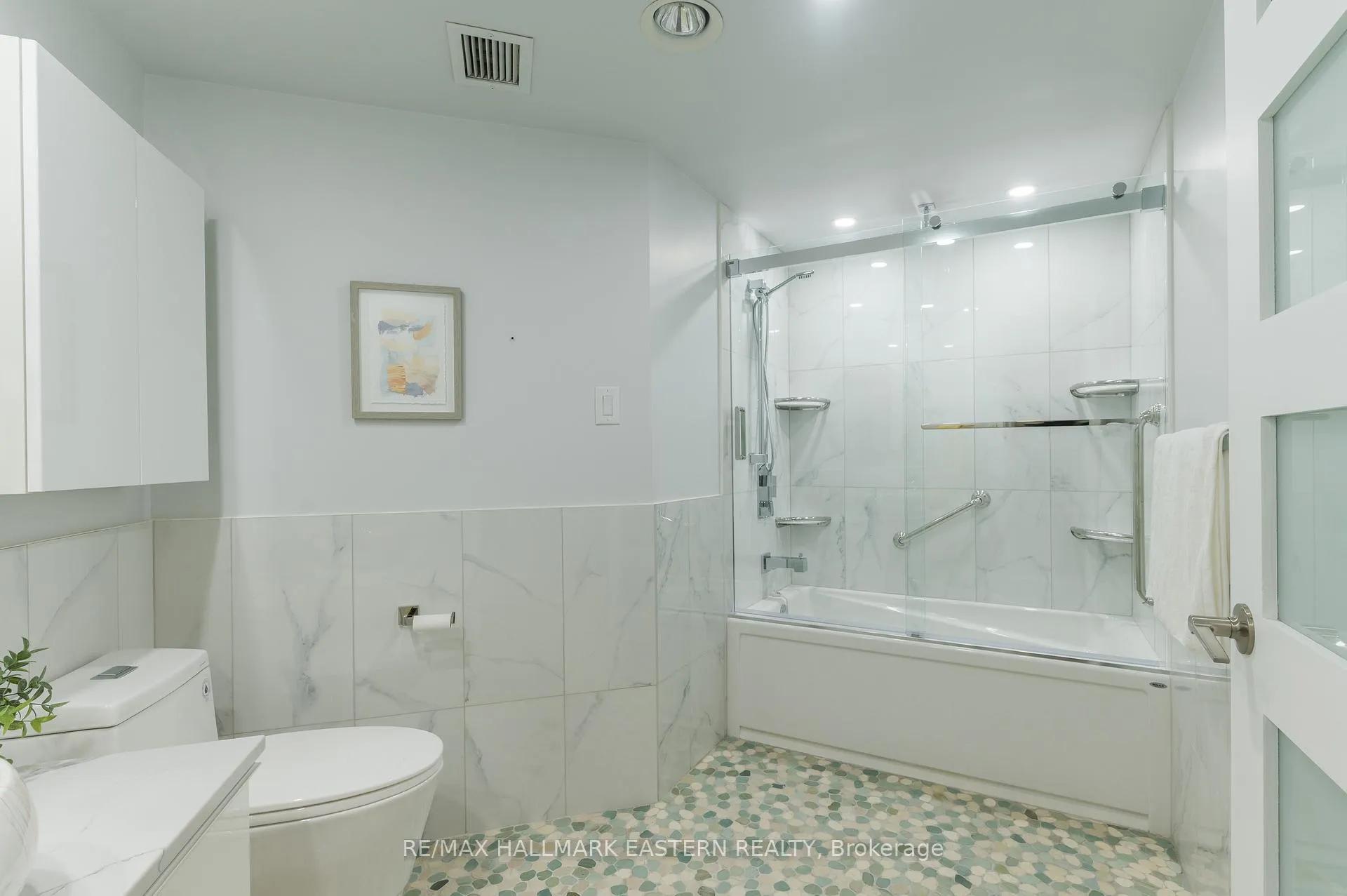 Photo 34 of Unit 204, 1818 Cherryhill Road, Peterborough, Monaghan Ward 2 — HOMEH