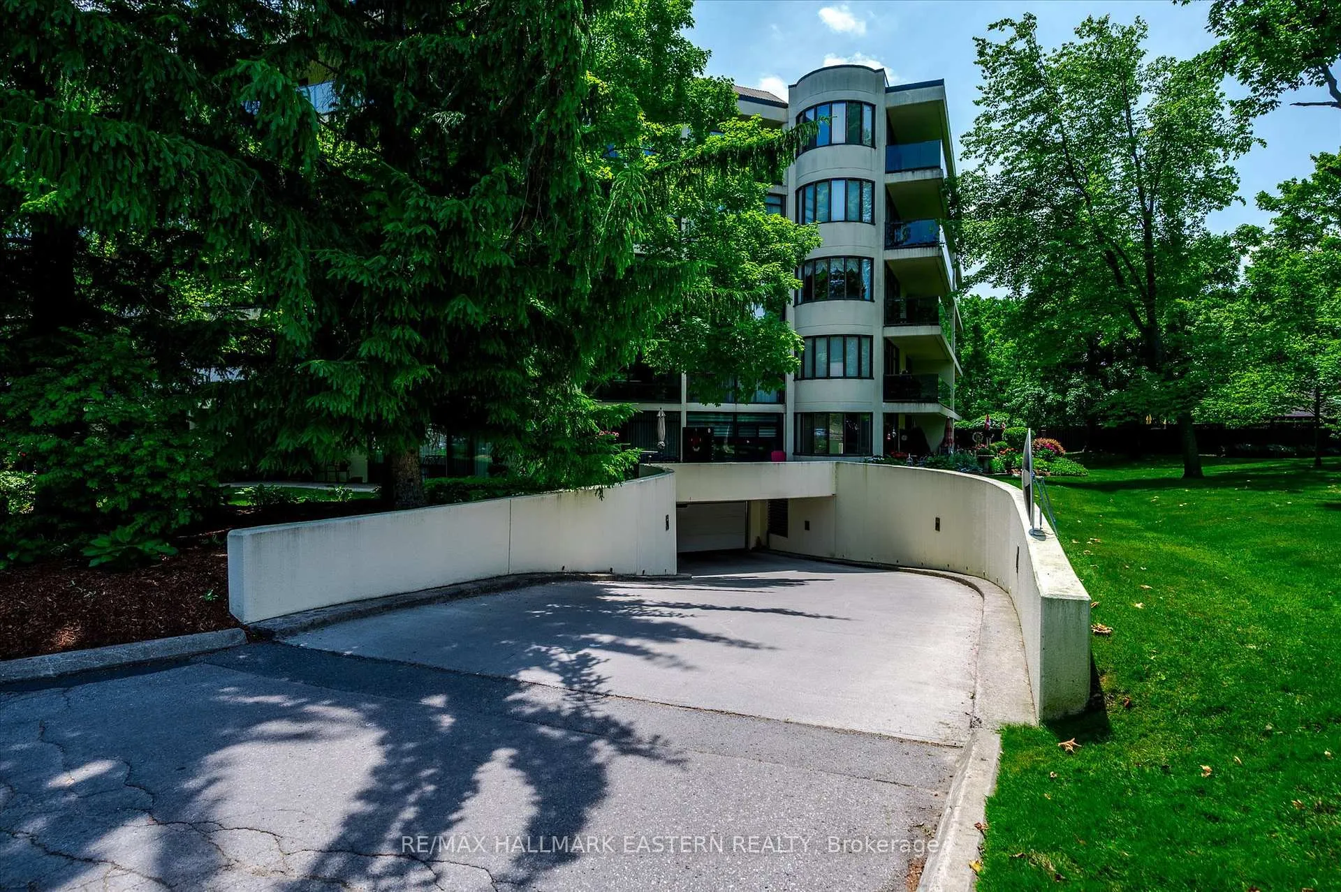 Photo 46 of Unit 204, 1818 Cherryhill Road, Peterborough, Monaghan Ward 2 — HOMEH