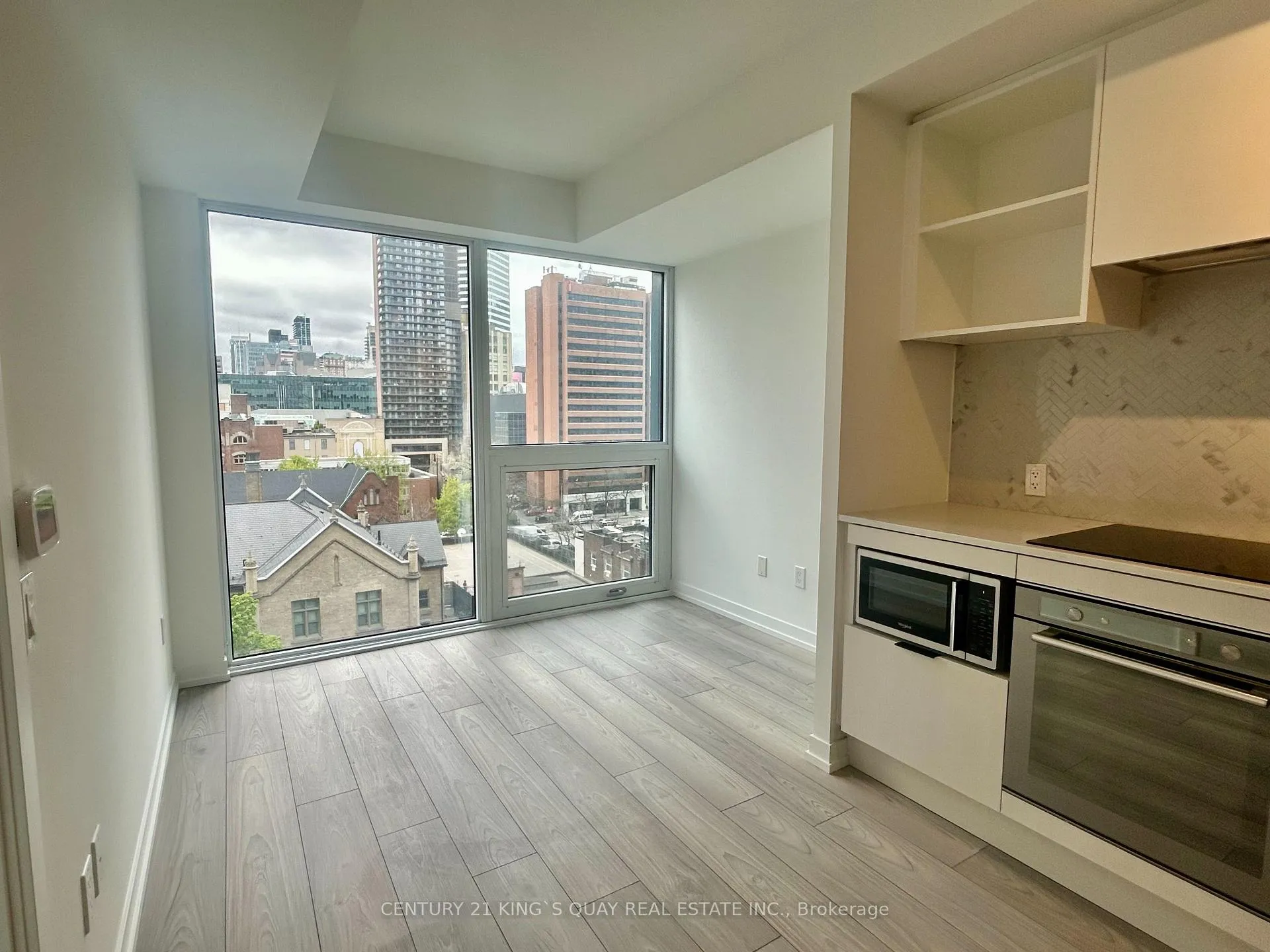 Photo 6 of Unit 808, 82 Dalhousie Street, Toronto, Church-Yonge Corridor — HOMEH