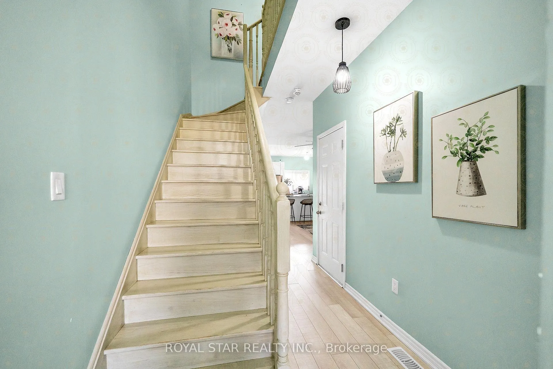 Photo 4 of 30 Prospect Way, Whitby, Pringle Creek — HOMEH