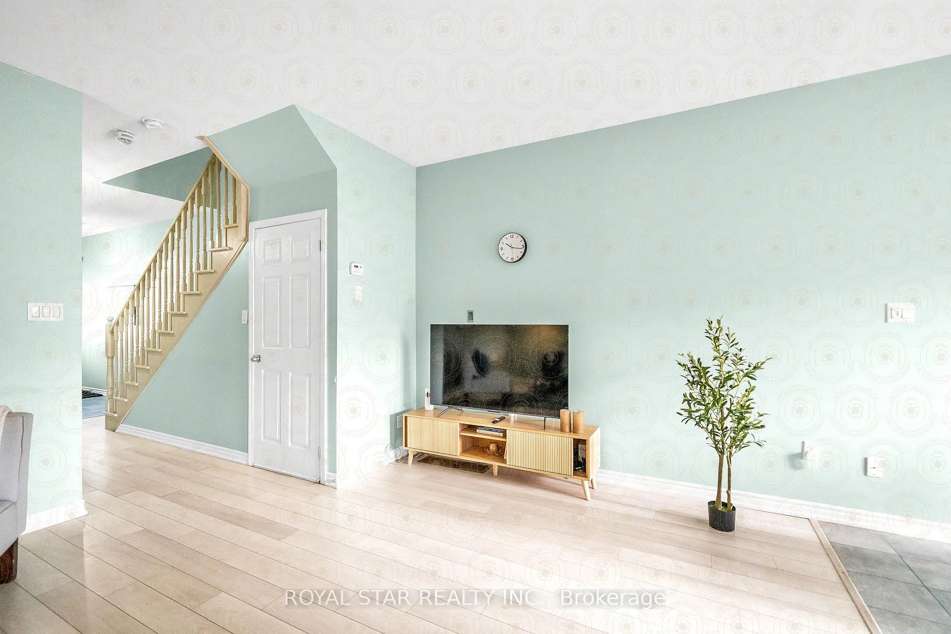 Photo 5 of 30 Prospect Way, Whitby, Pringle Creek — HOMEH