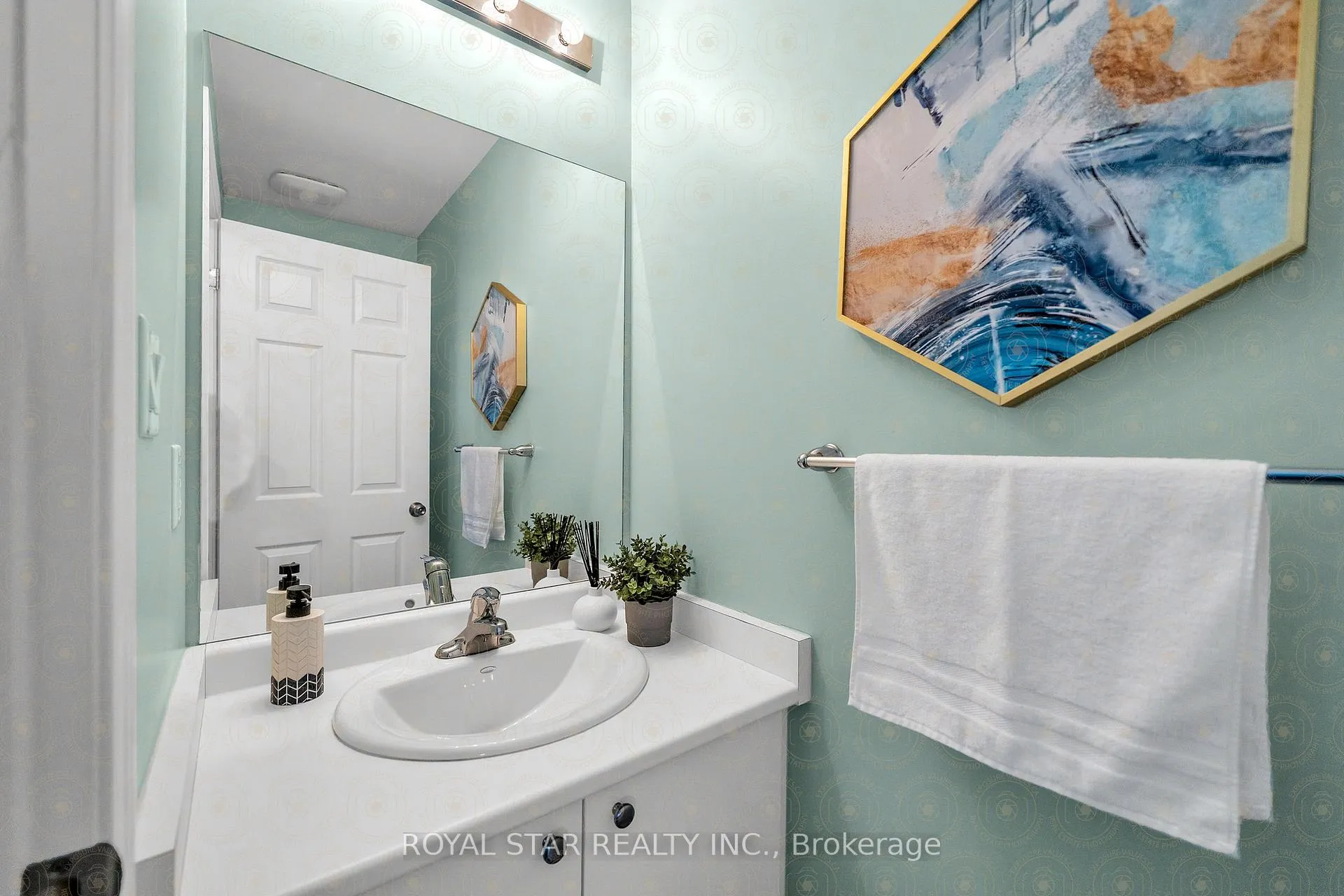 Photo 24 of 30 Prospect Way, Whitby, Pringle Creek — HOMEH