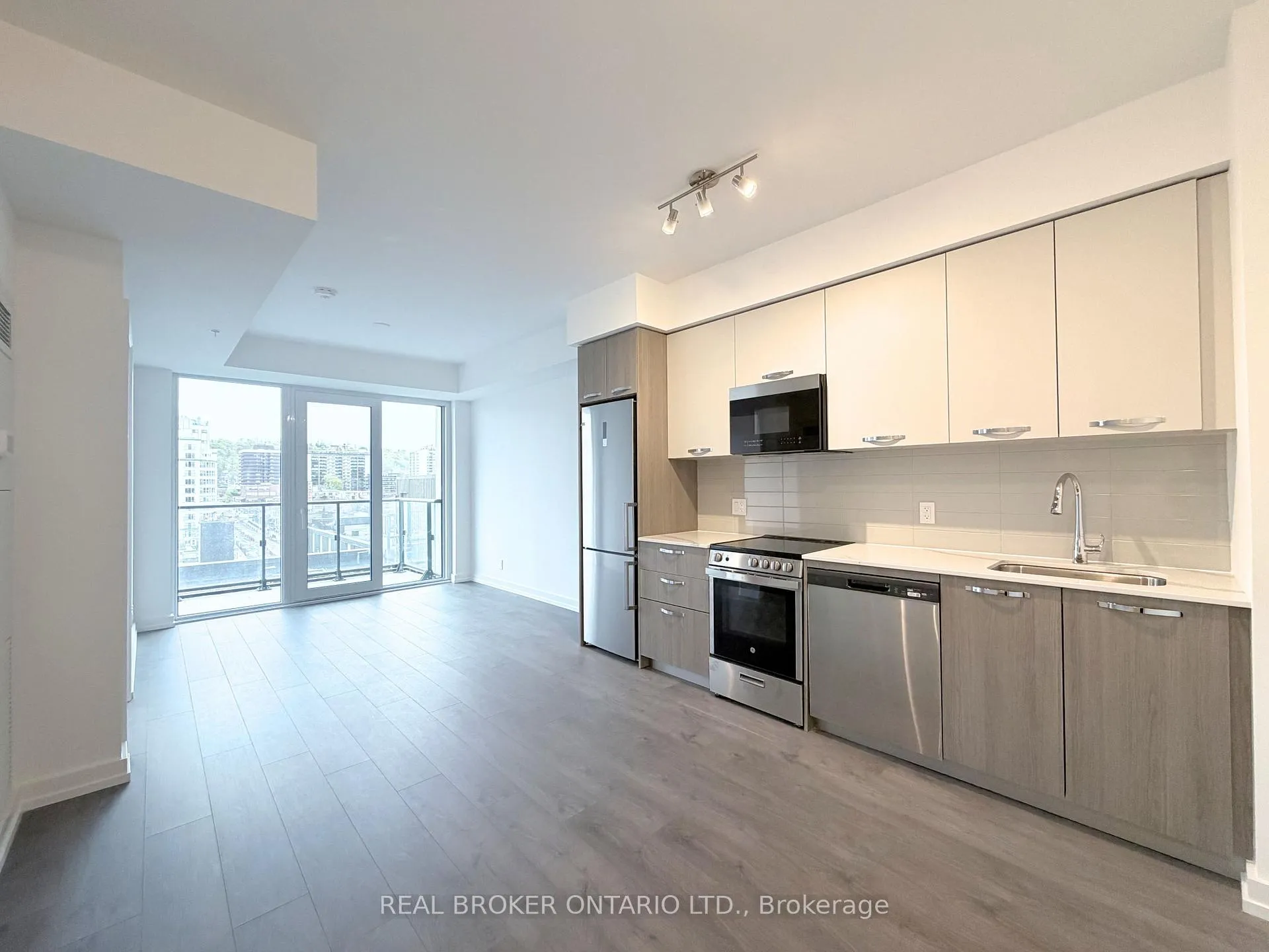 Photo 7 of Unit 824, 75 James Street S, Hamilton, Corktown — HOMEH