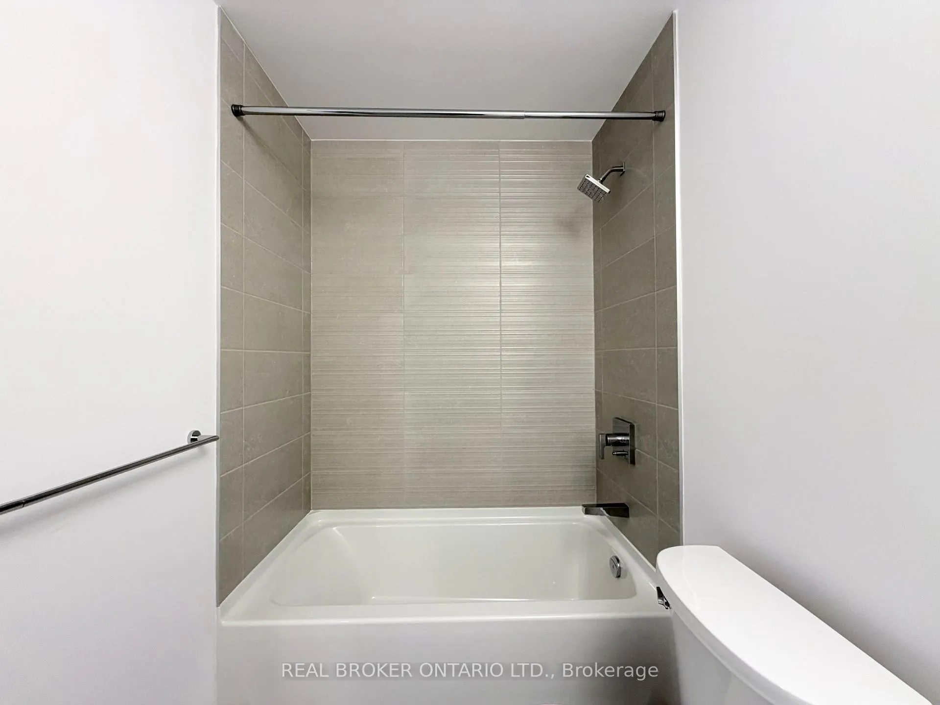 Photo 9 of Unit 824, 75 James Street S, Hamilton, Corktown — HOMEH