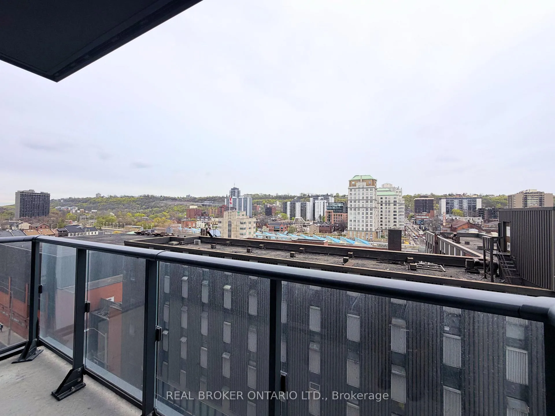 Photo 16 of Unit 824, 75 James Street S, Hamilton, Corktown — HOMEH