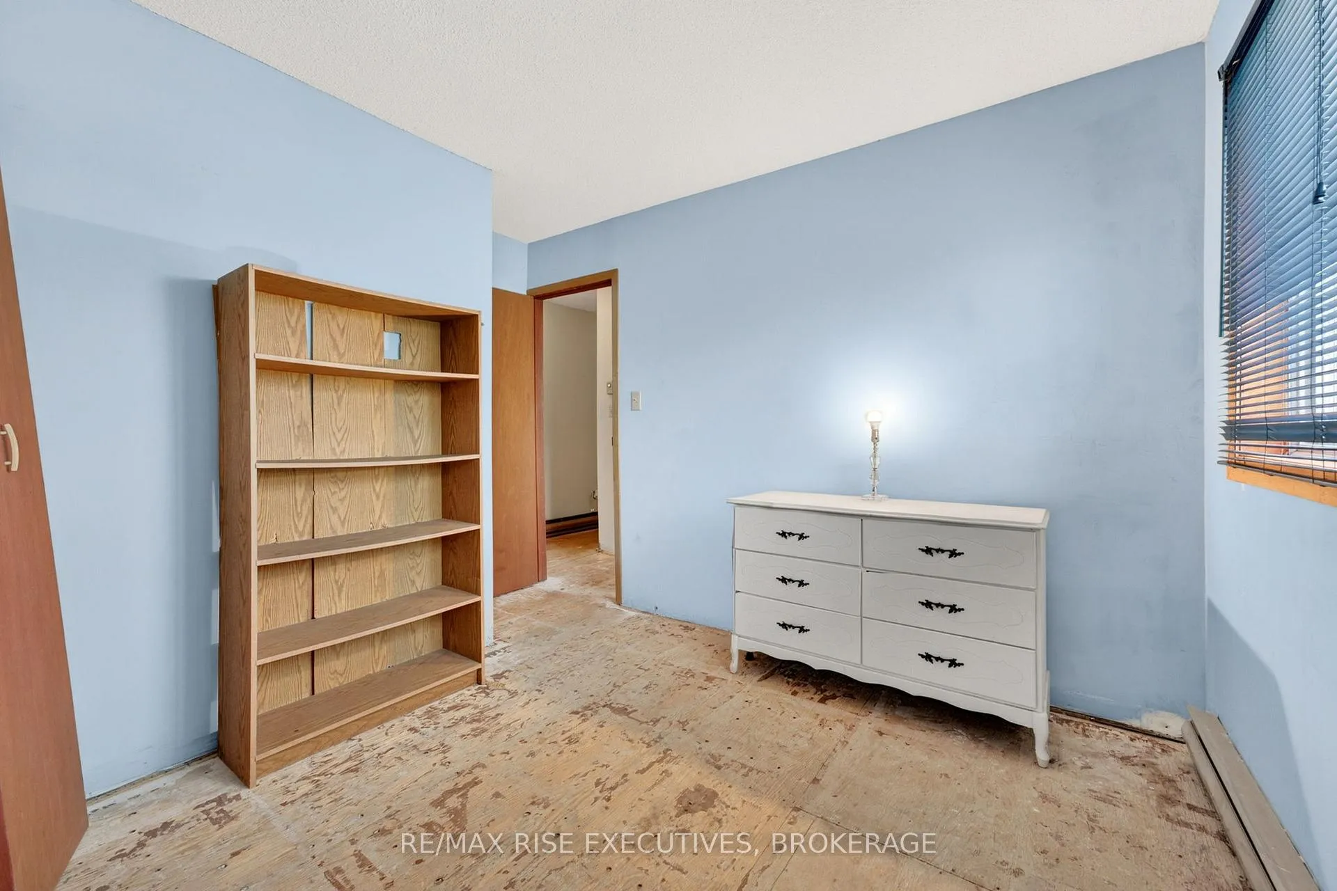 Photo 23 of 2260 Sydenham Road, Kingston, City North of 401 — HOMEH
