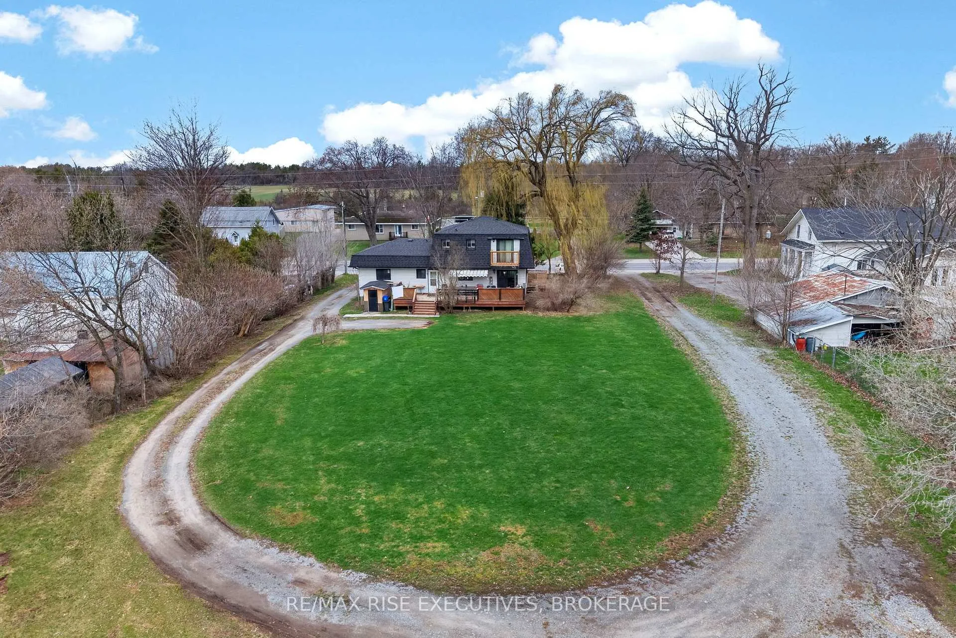 Photo 40 of 2260 Sydenham Road, Kingston, City North of 401 — HOMEH