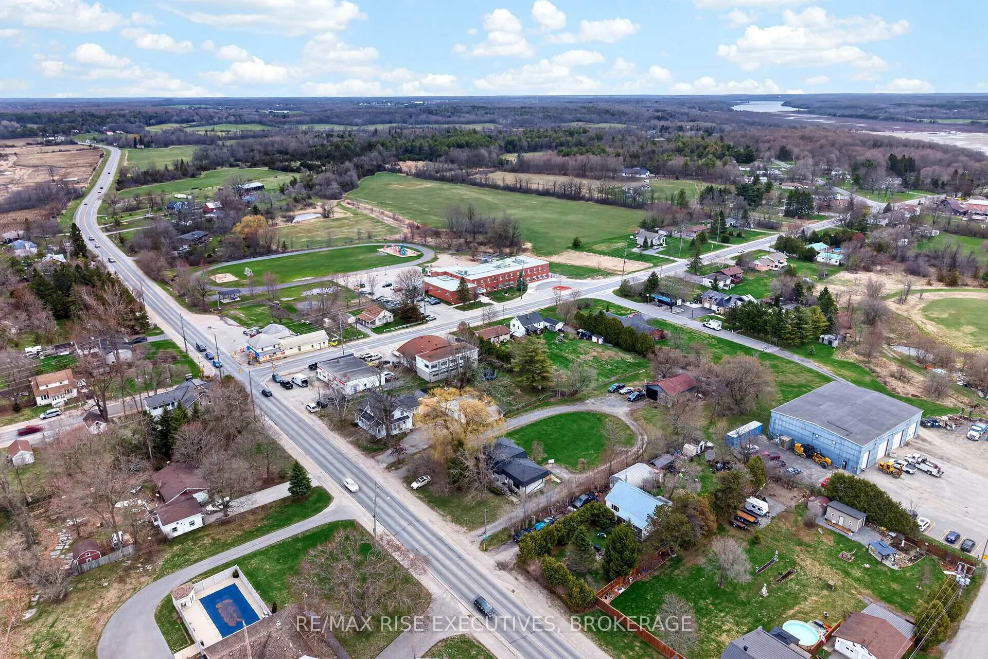 Photo 42 of 2260 Sydenham Road, Kingston, City North of 401 — HOMEH