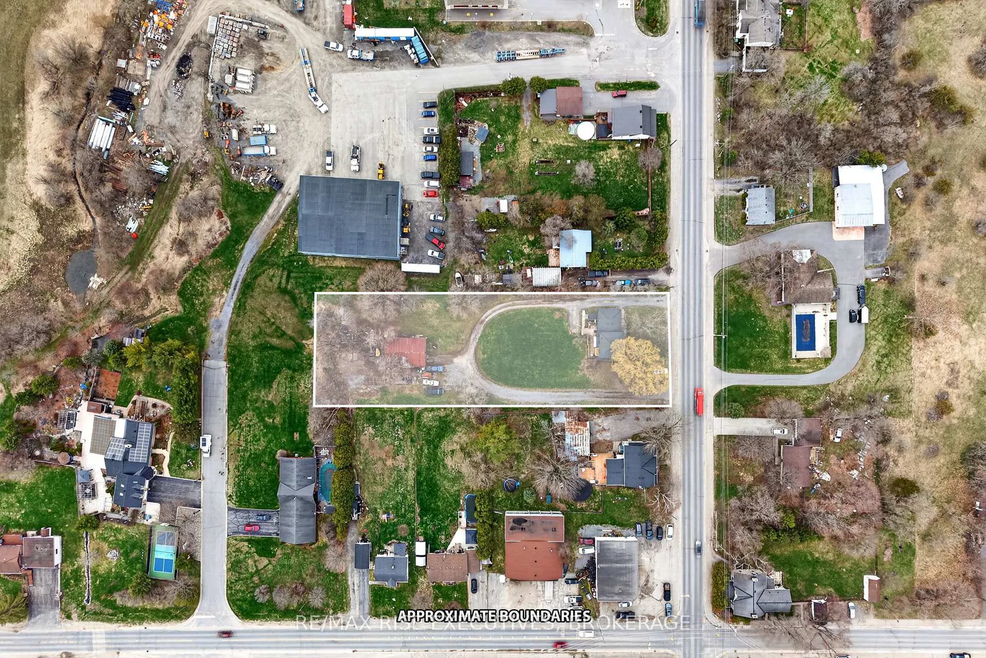 Photo 44 of 2260 Sydenham Road, Kingston, City North of 401 — HOMEH