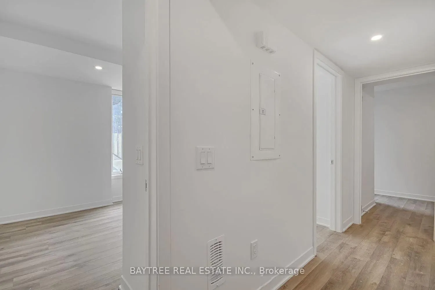 Photo 12 of Unit TH4, 30 Ed Clark Gardens, Toronto, Weston-Pellam Park — HOMEH