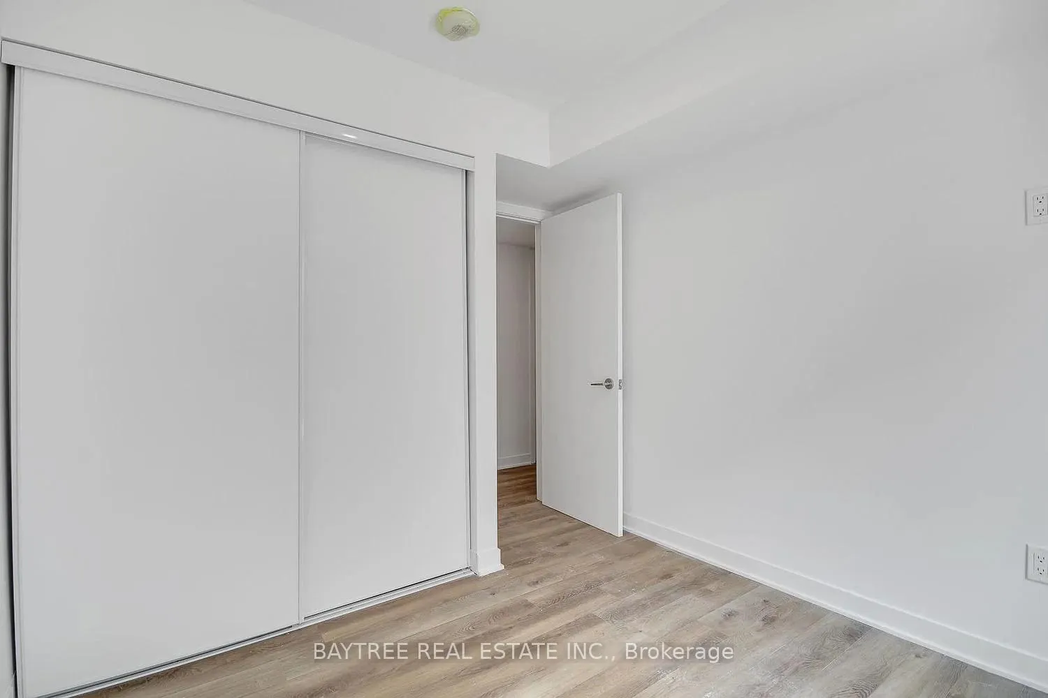 Photo 17 of Unit TH4, 30 Ed Clark Gardens, Toronto, Weston-Pellam Park — HOMEH