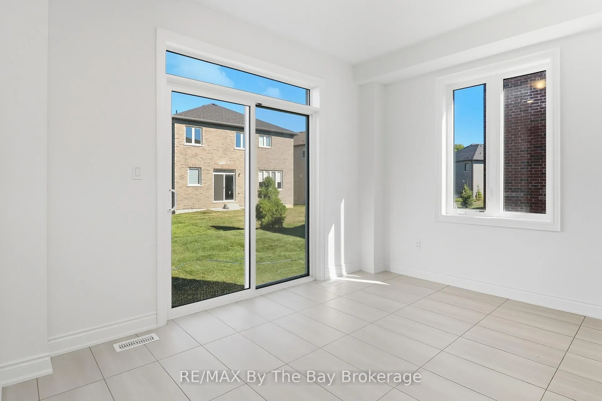 Photo 15 of 59 Amber Drive, Wasaga Beach — HOMEH