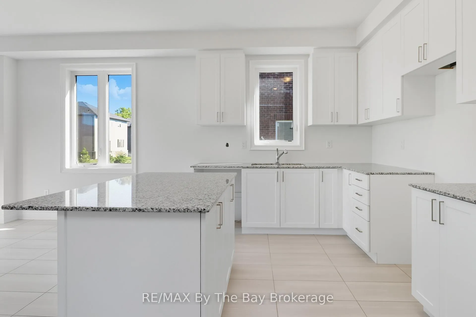 Photo 19 of 59 Amber Drive, Wasaga Beach — HOMEH