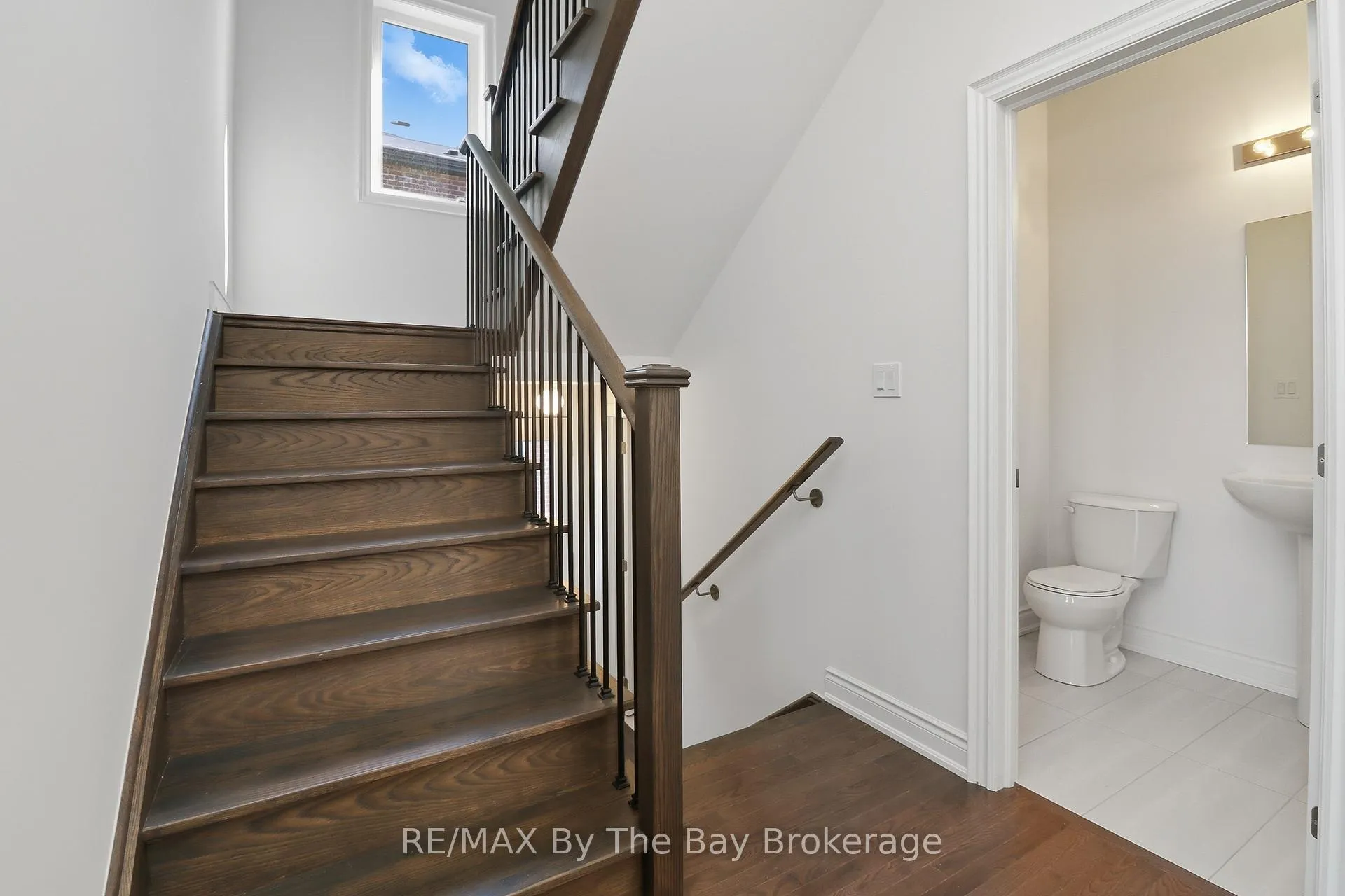 Photo 22 of 59 Amber Drive, Wasaga Beach — HOMEH