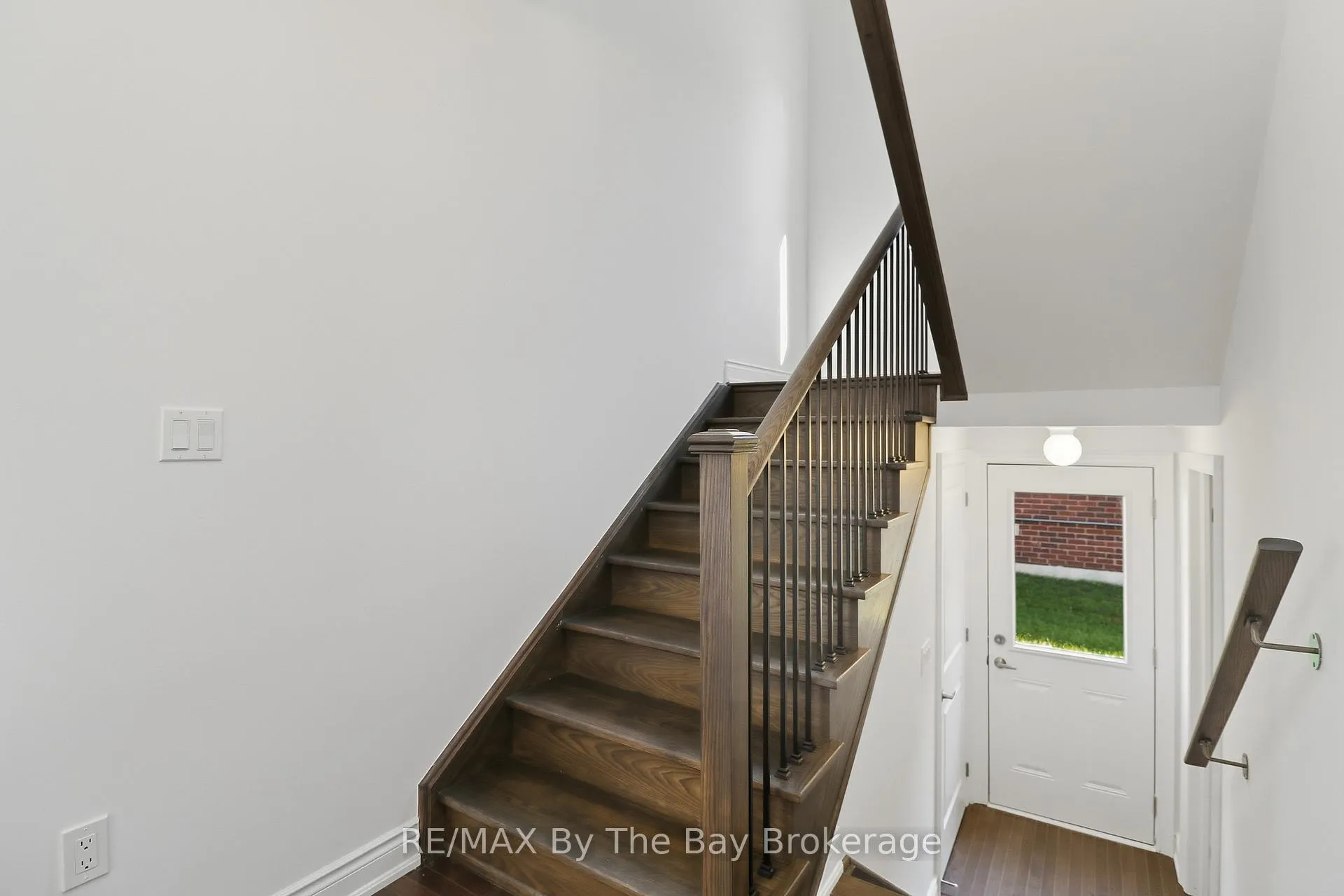 Photo 23 of 59 Amber Drive, Wasaga Beach — HOMEH