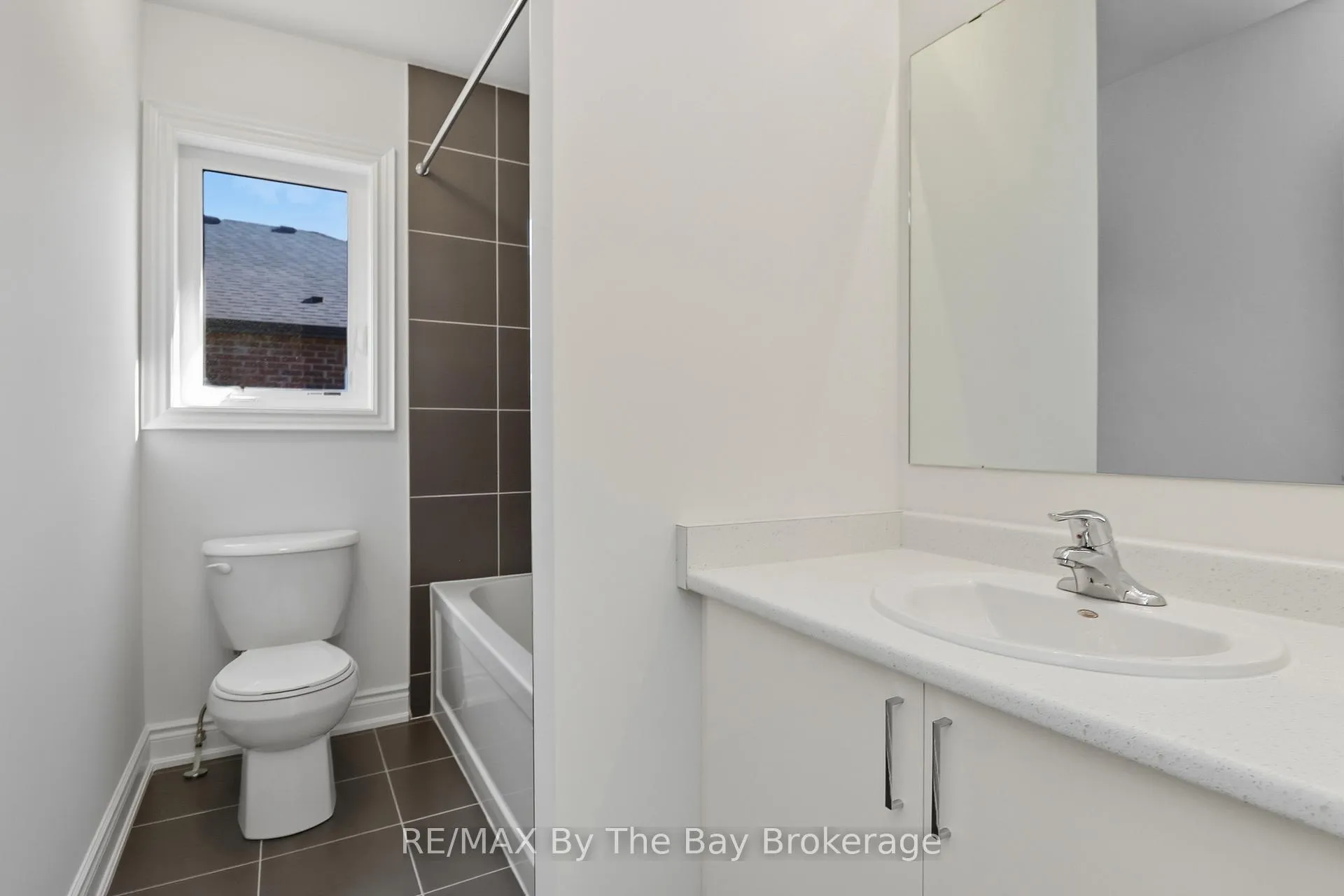 Photo 30 of 59 Amber Drive, Wasaga Beach — HOMEH