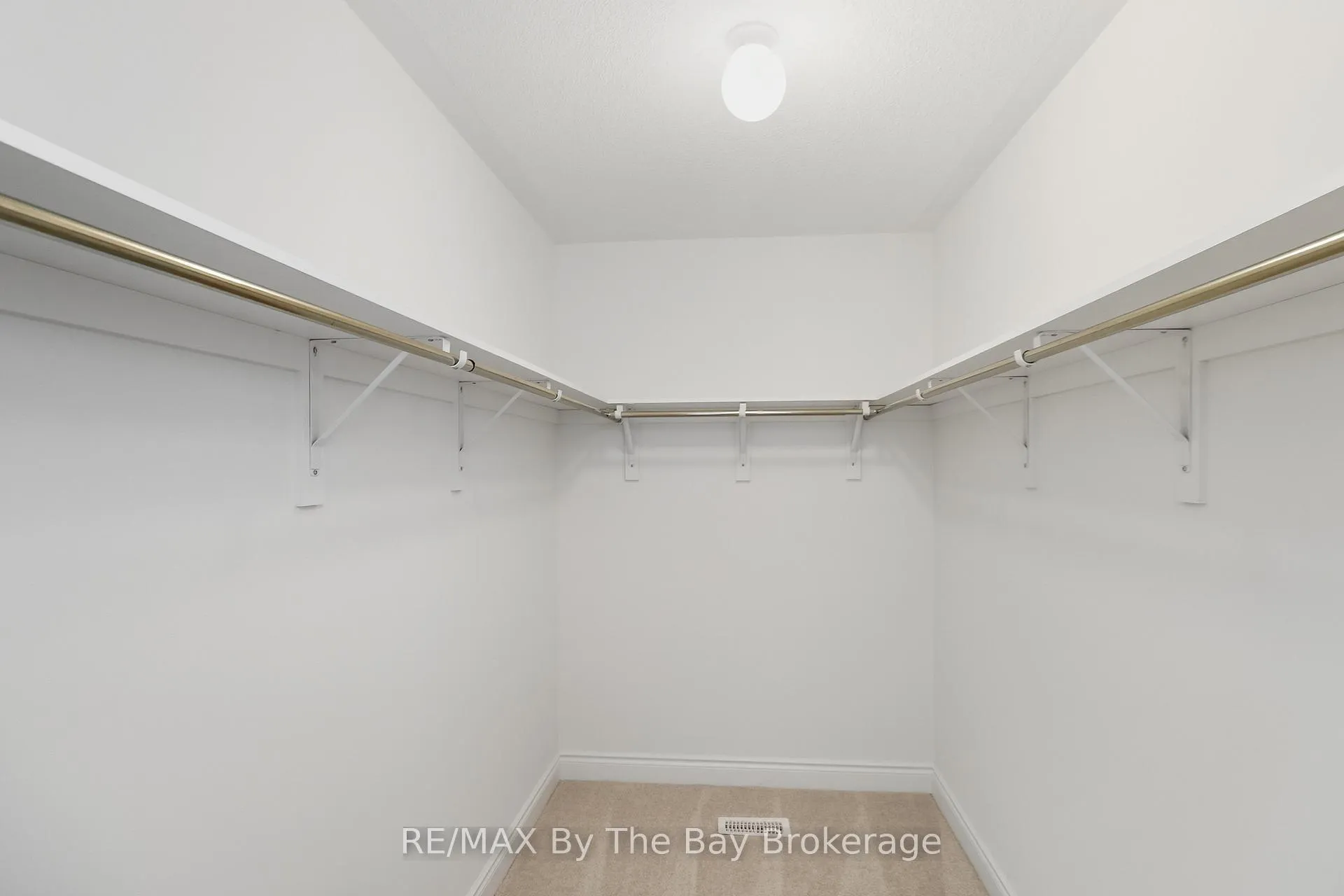 Photo 31 of 59 Amber Drive, Wasaga Beach — HOMEH