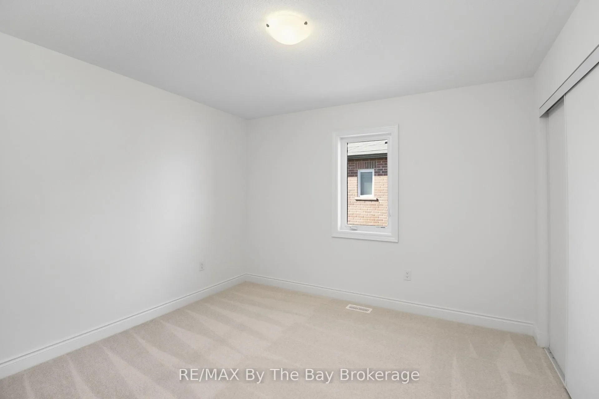 Photo 32 of 59 Amber Drive, Wasaga Beach — HOMEH