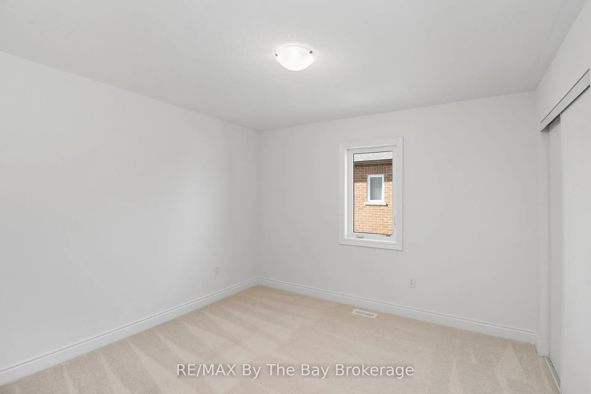 Photo 38 of 59 Amber Drive, Wasaga Beach — HOMEH