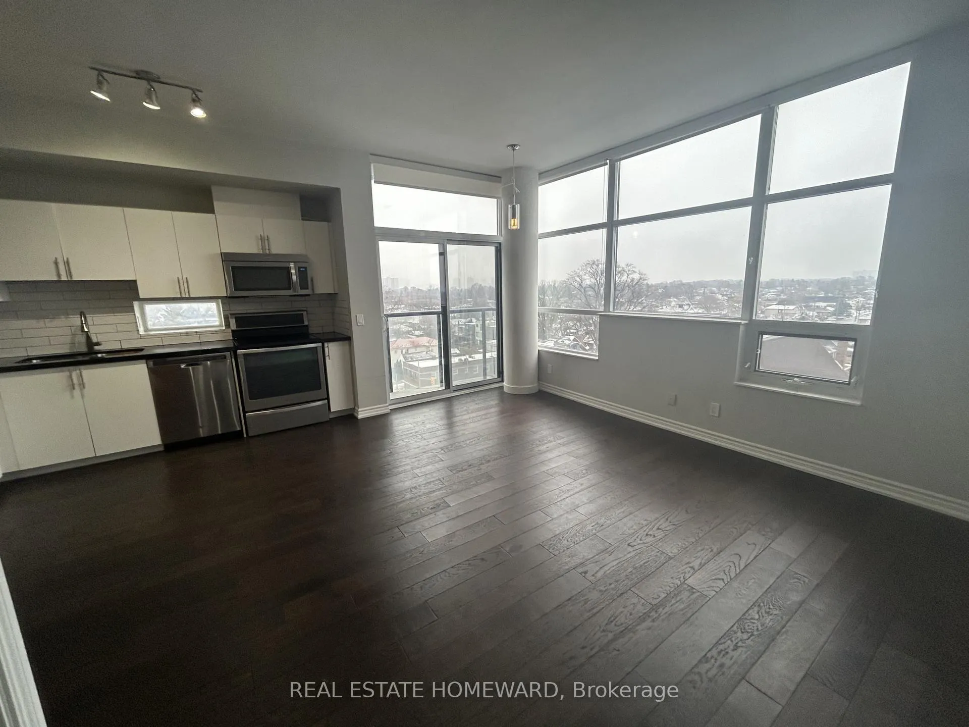 Photo 2 of Unit 803, 280 Donlands Avenue, Toronto, Danforth Village-East York — HOMEH